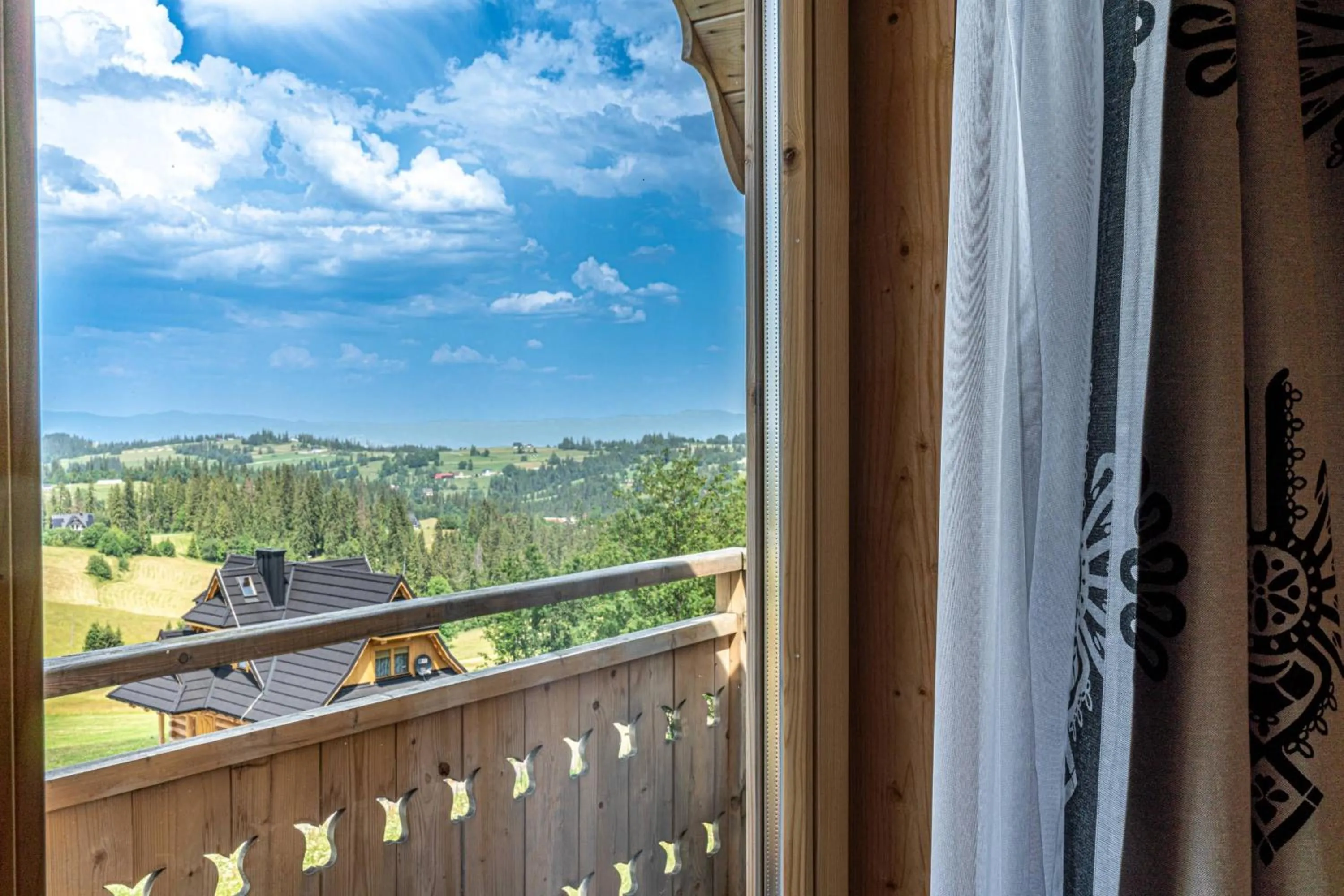 Balcony/Terrace in Domki Górskie Janosik, Kwicoł i Pyzdra Jacuzzi, Sauna