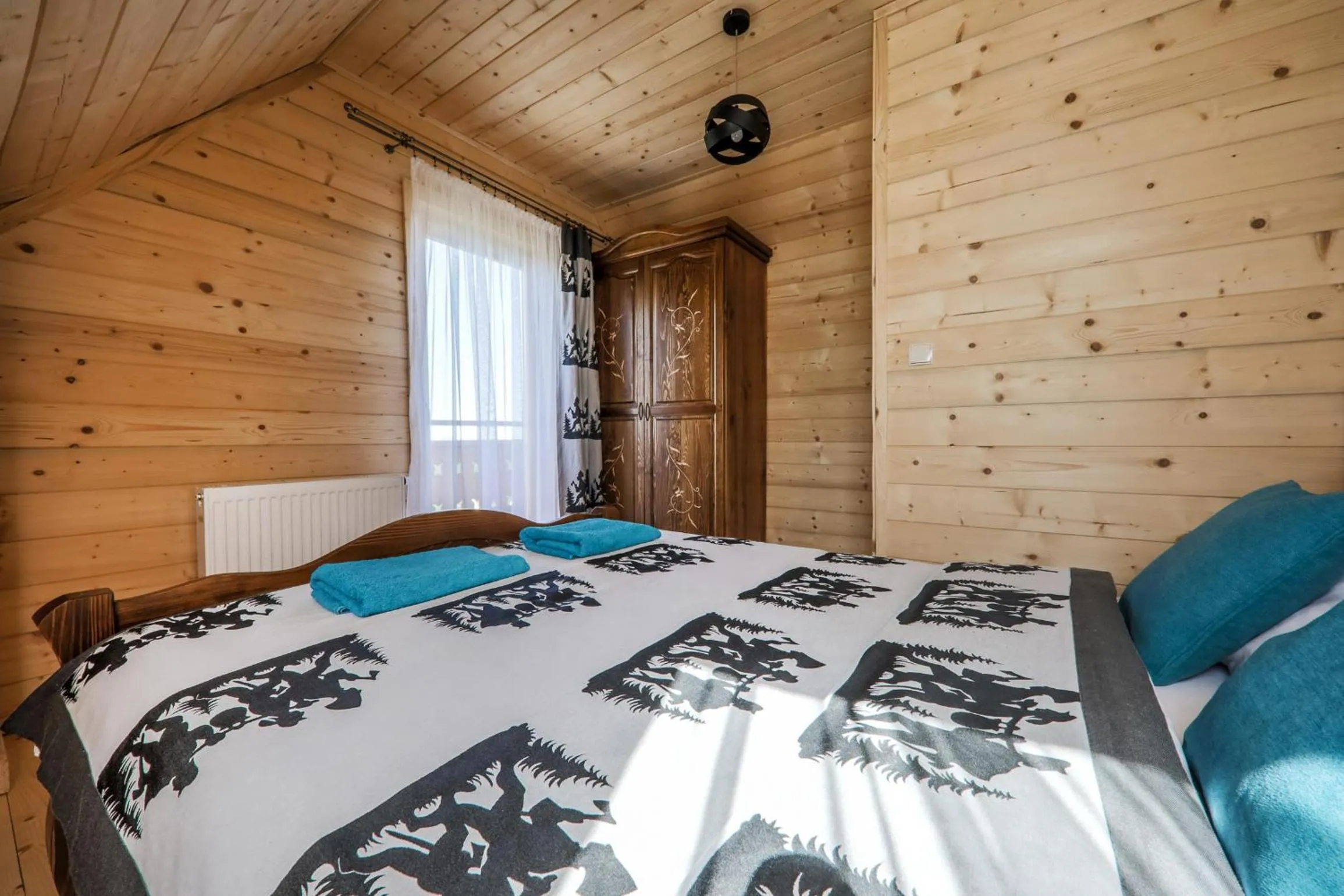 Bedroom, Bed in Domki Górskie Janosik, Kwicoł i Pyzdra Jacuzzi, Sauna