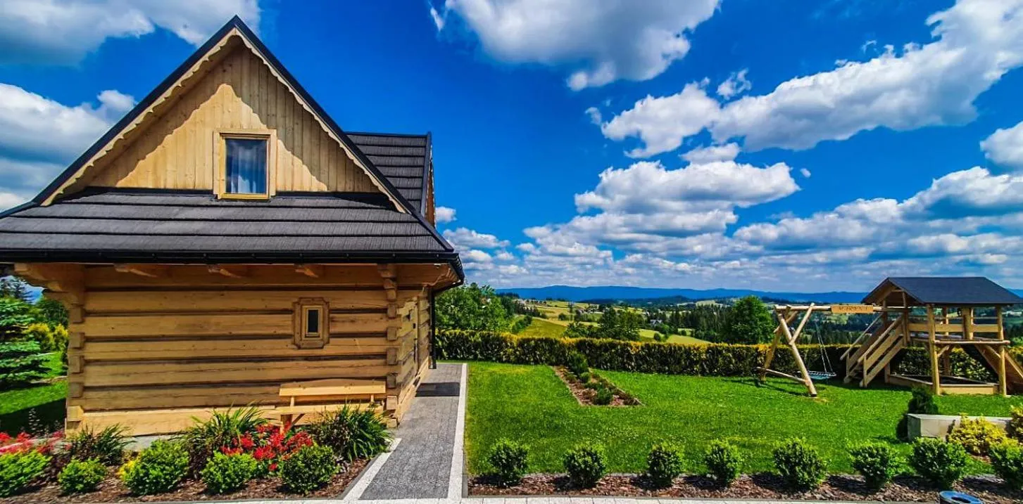 Garden in Domki Górskie Janosik, Kwicoł i Pyzdra Jacuzzi, Sauna