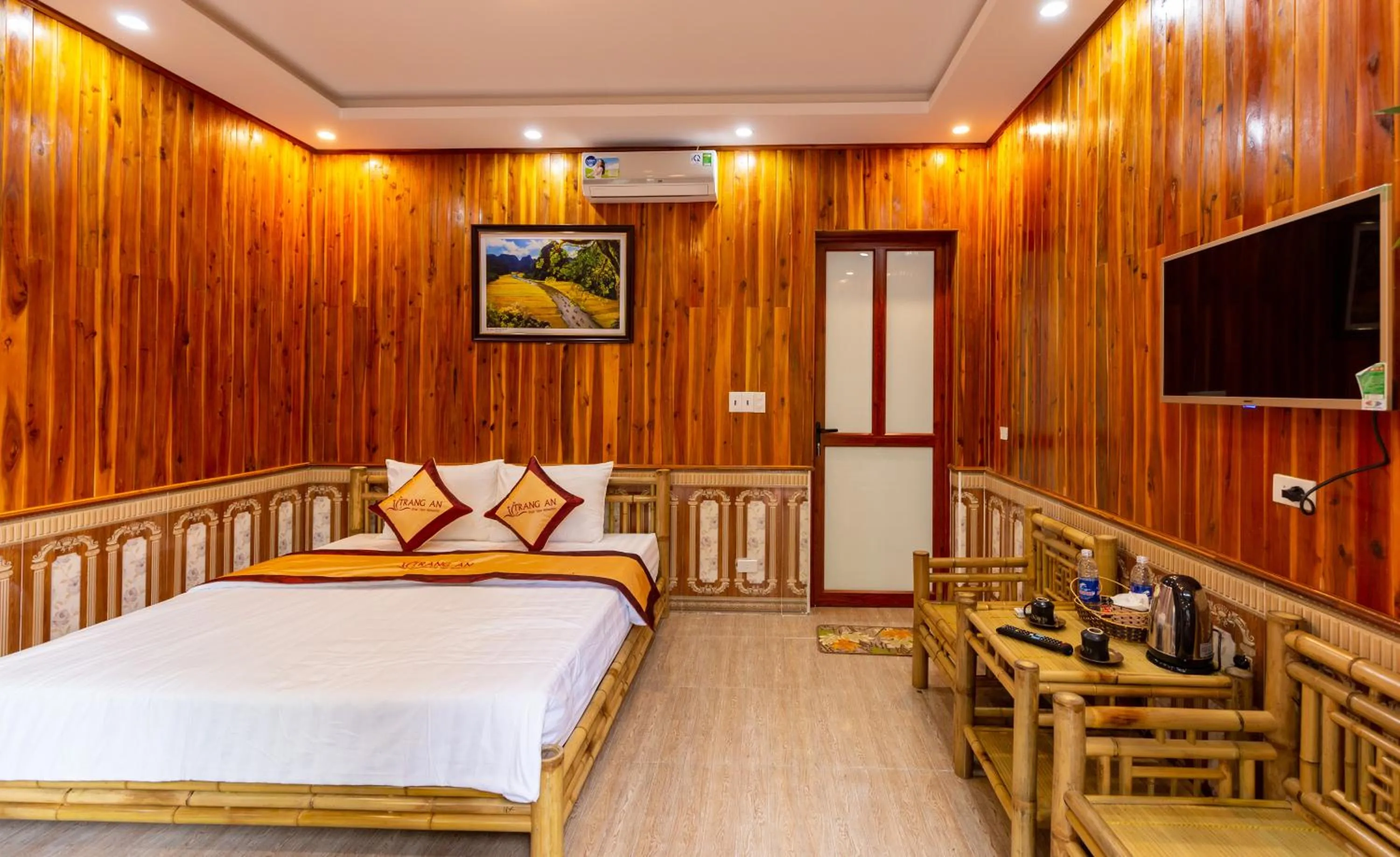 TV and multimedia, Bed in Trang An River View Homestay