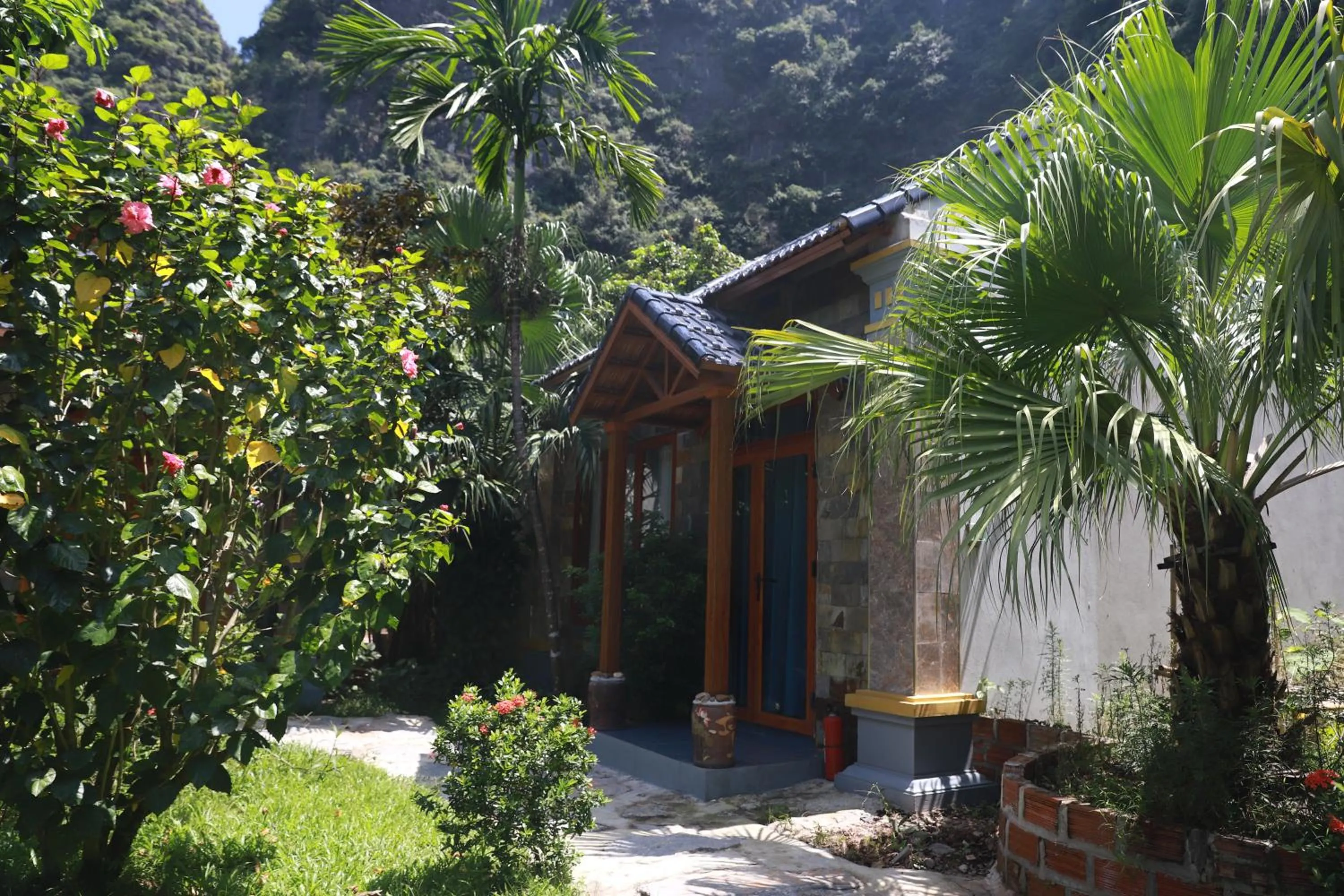 Mountain view in Trang An River View Homestay