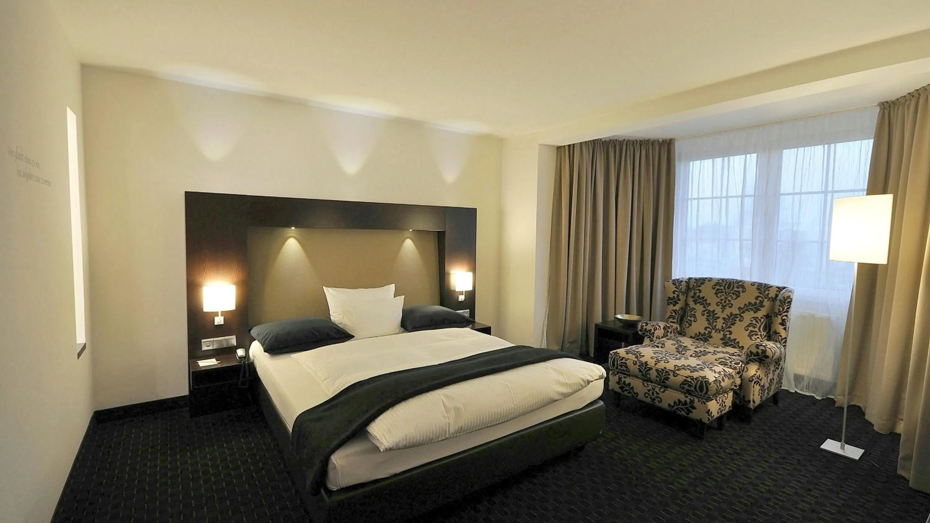 Bed in Wellings Parkhotel