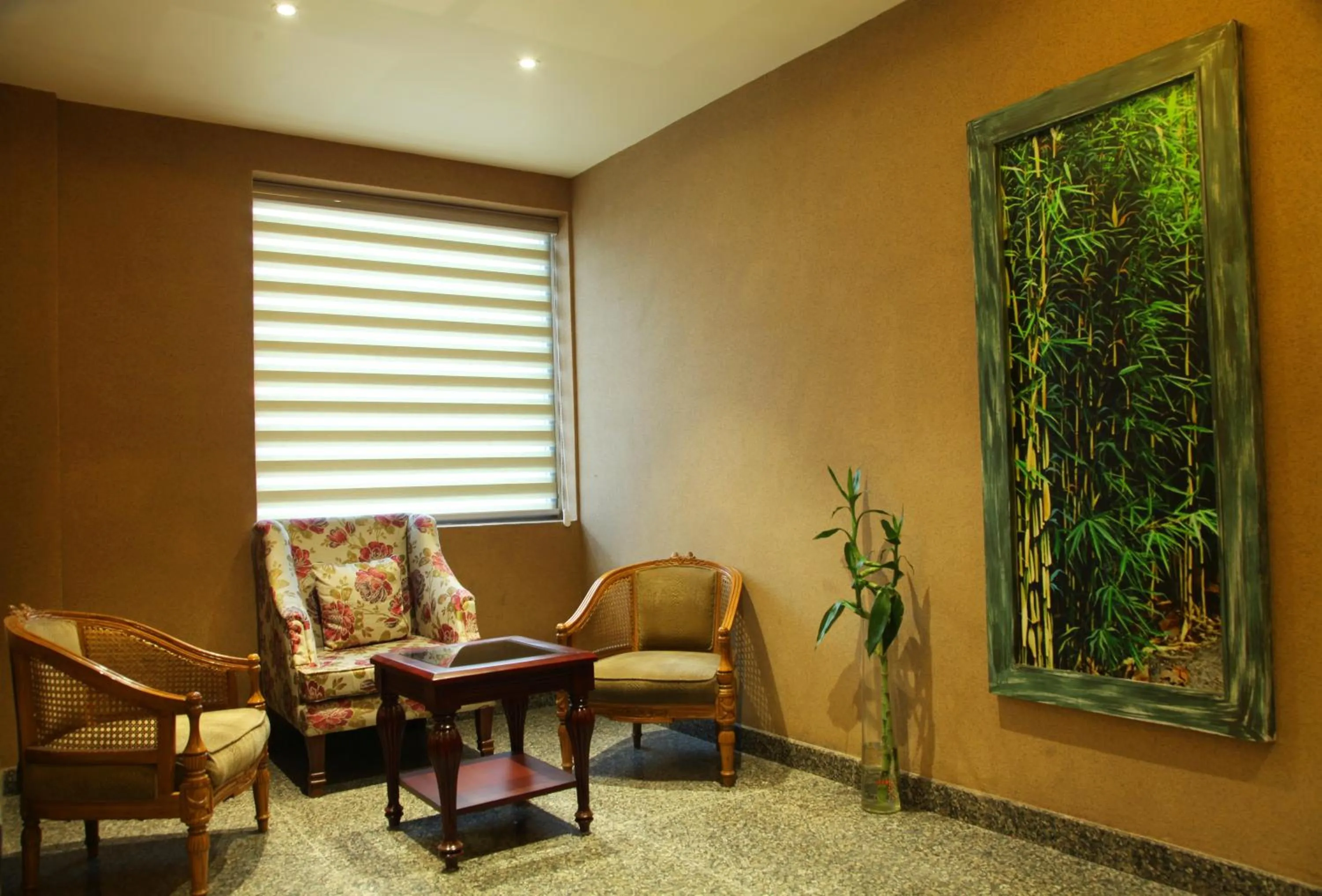 Seating area in Hotel WJ Grand