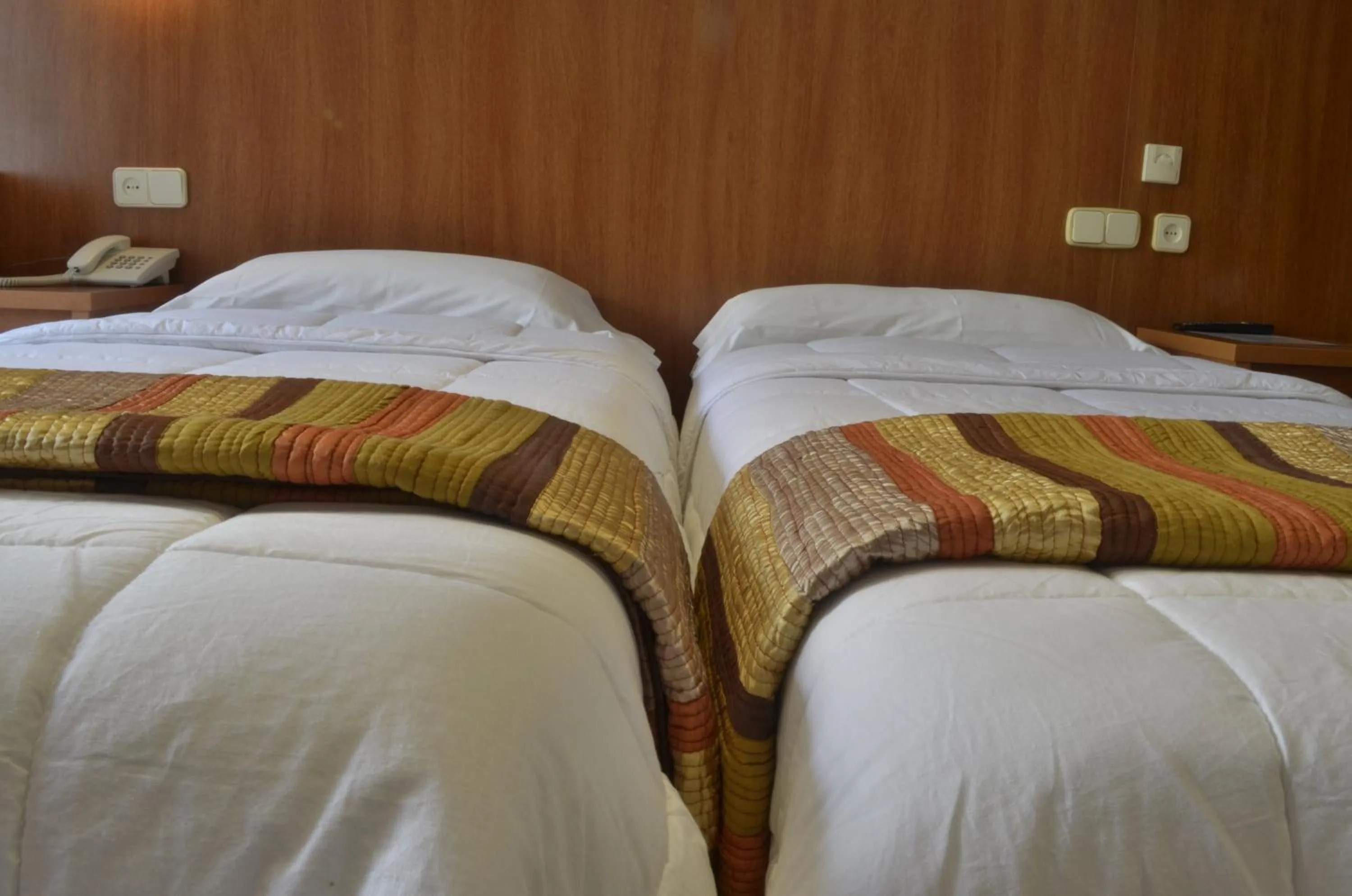 Photo of the whole room, Bed in Ciudad Condal Hostal - Paseo de Gracia
