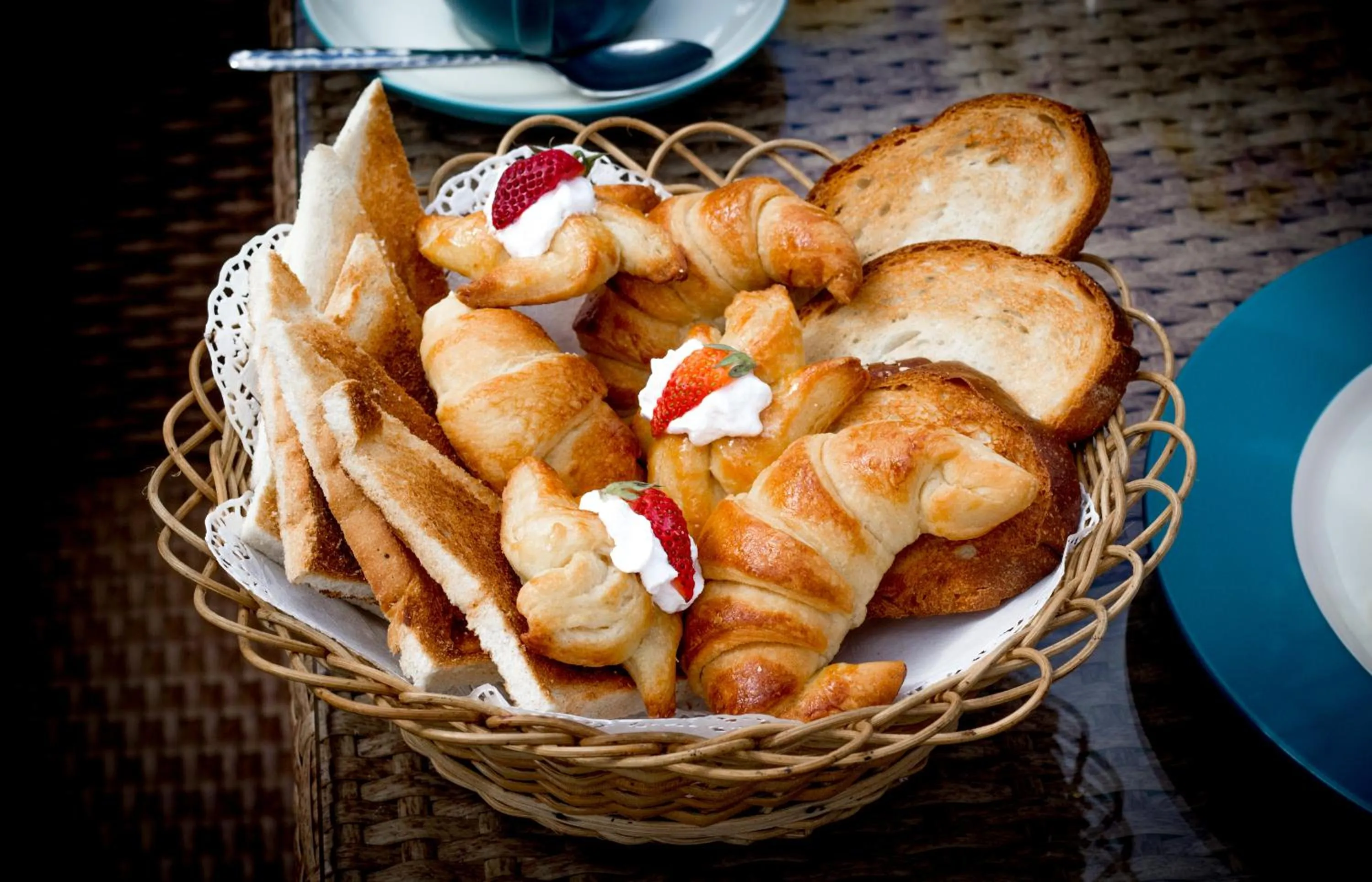 Breakfast in Oliphant Boutique Villa by Amaya