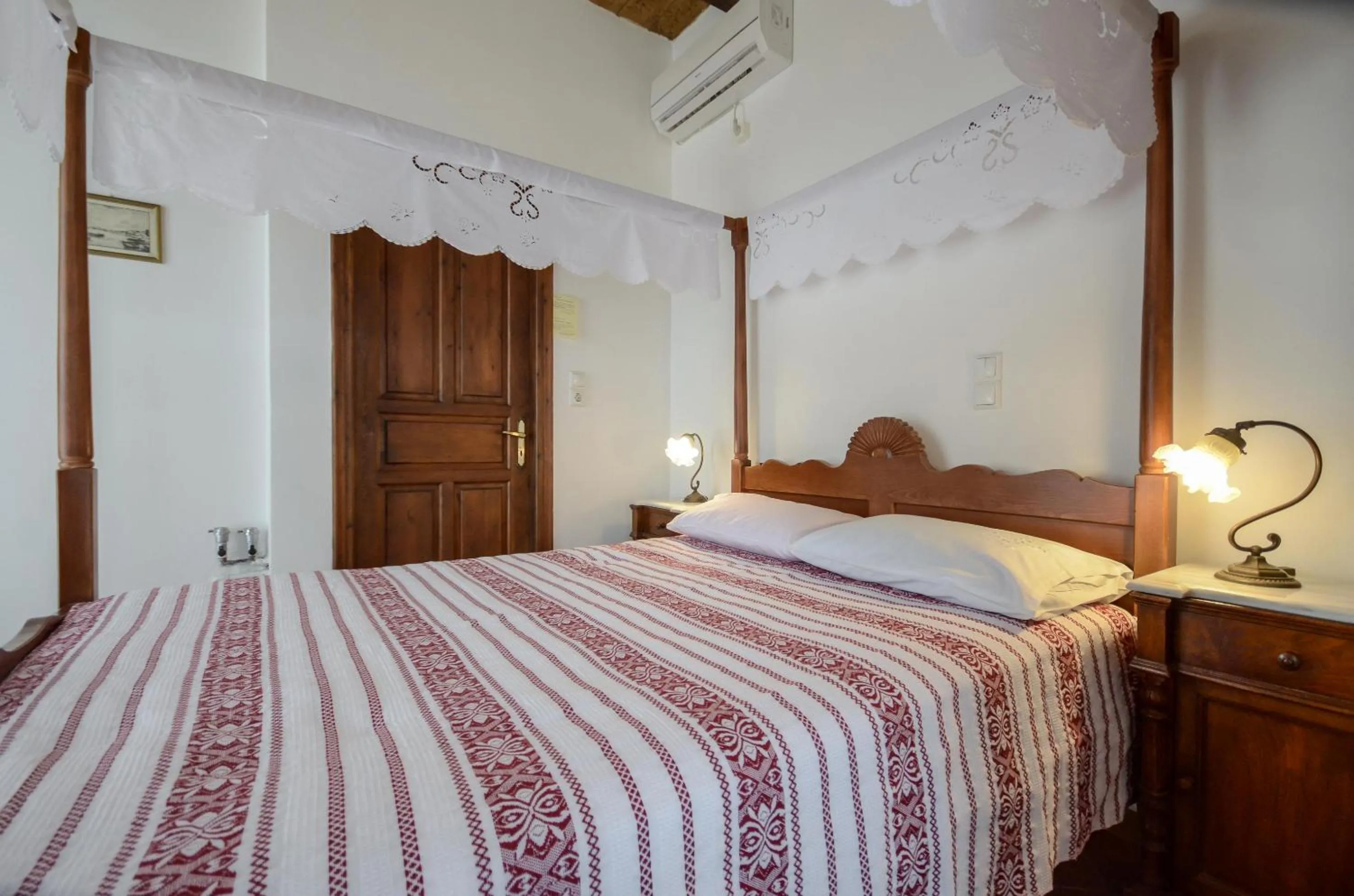 Bed in Naxos Filoxenia Hotel