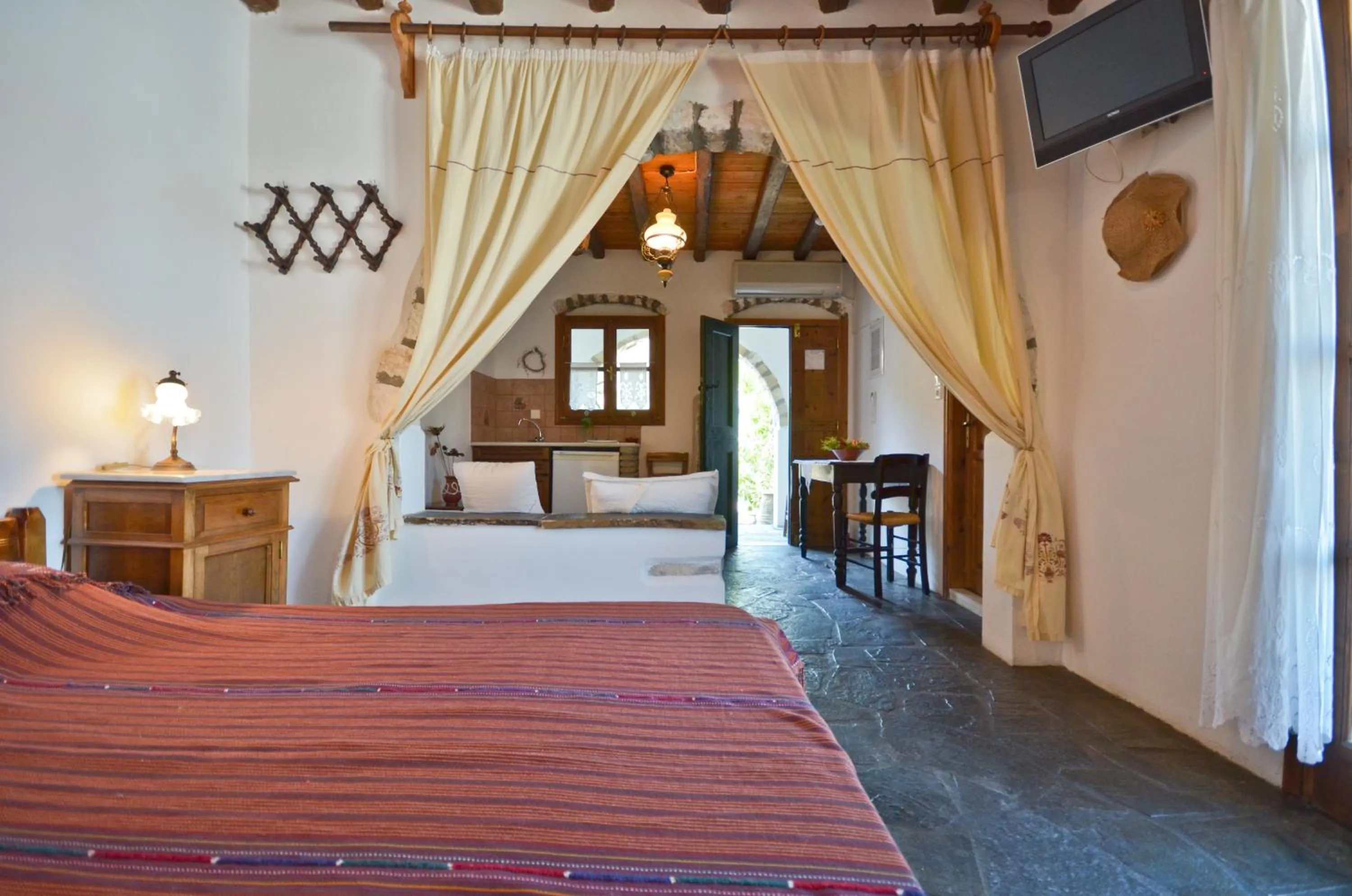 Bedroom, Bed in Naxos Filoxenia Hotel