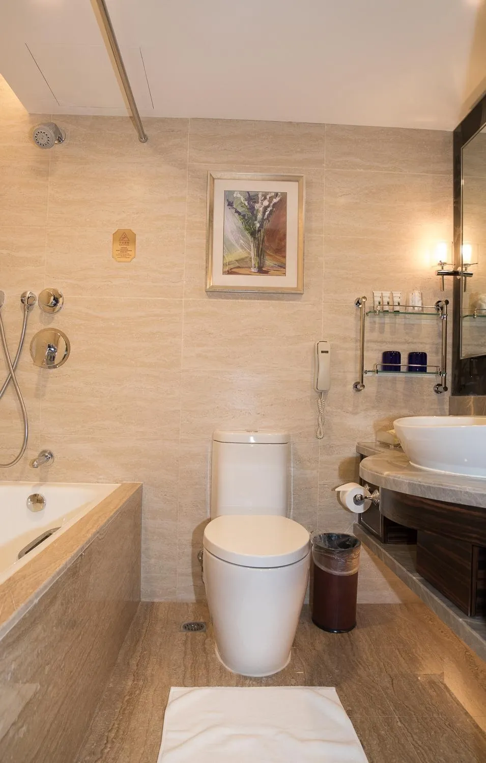 Lakeview Xuanwu Hotel