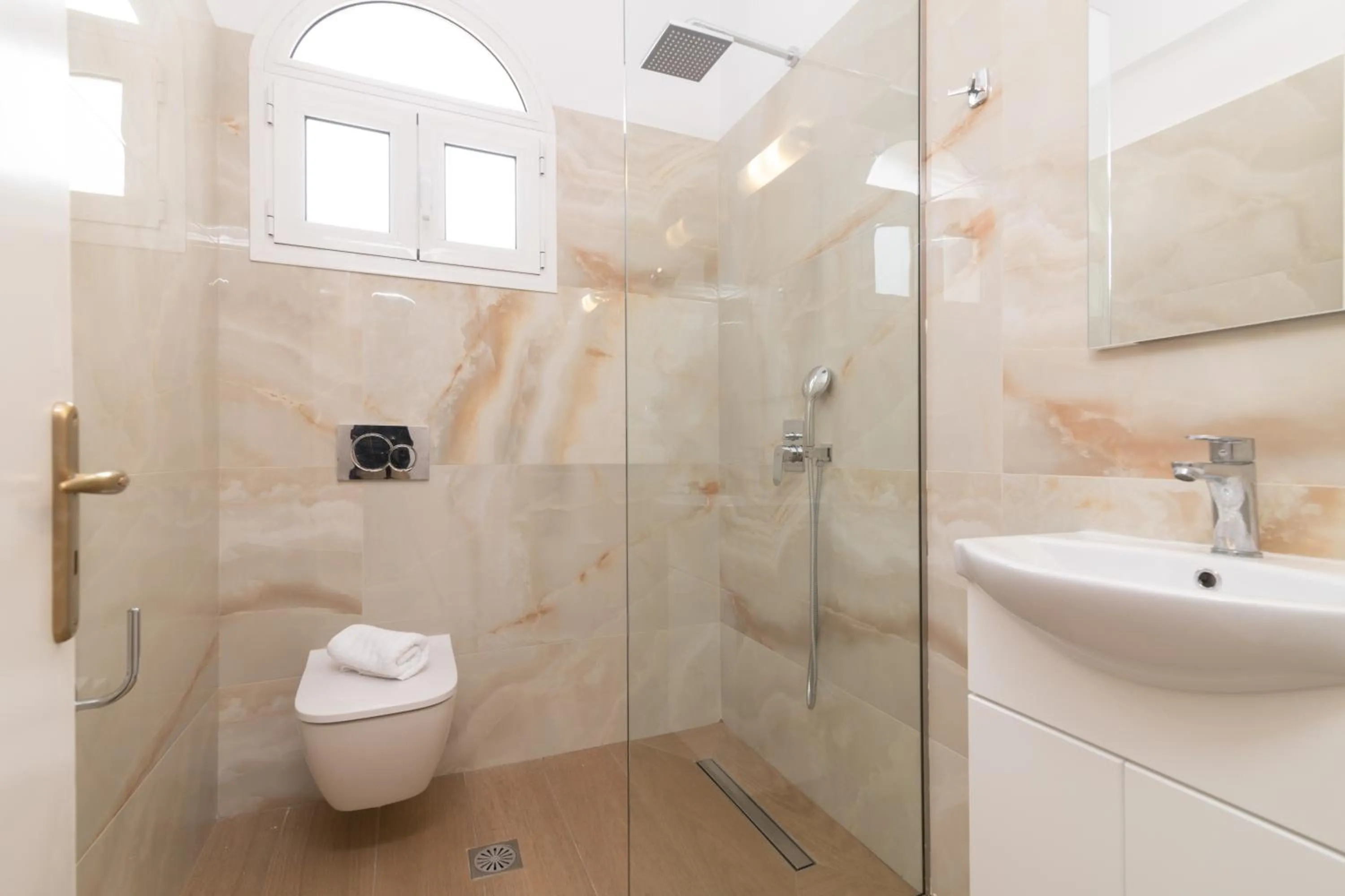 Bathroom in Edelweiss Hotel