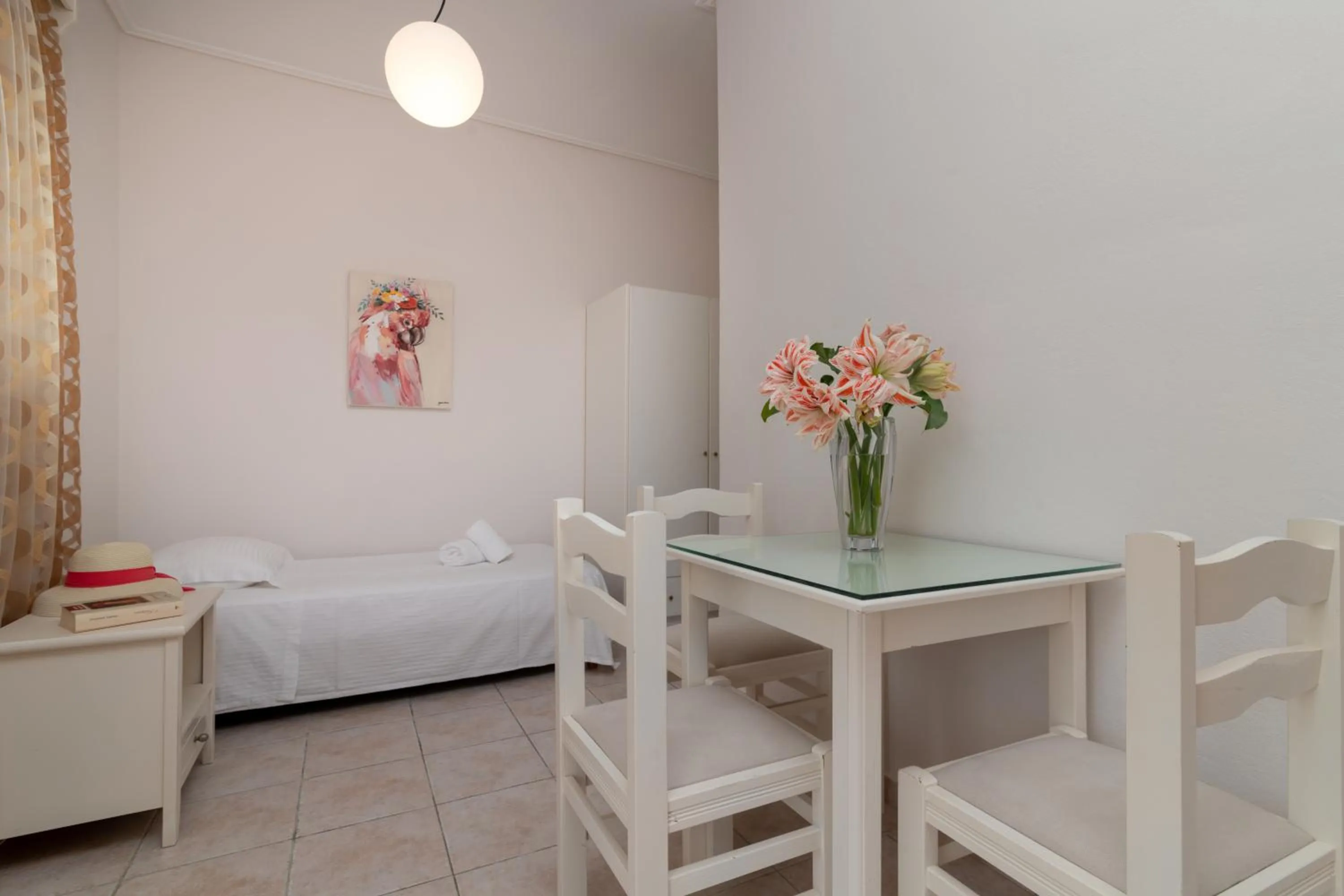 Bed in Edelweiss Hotel