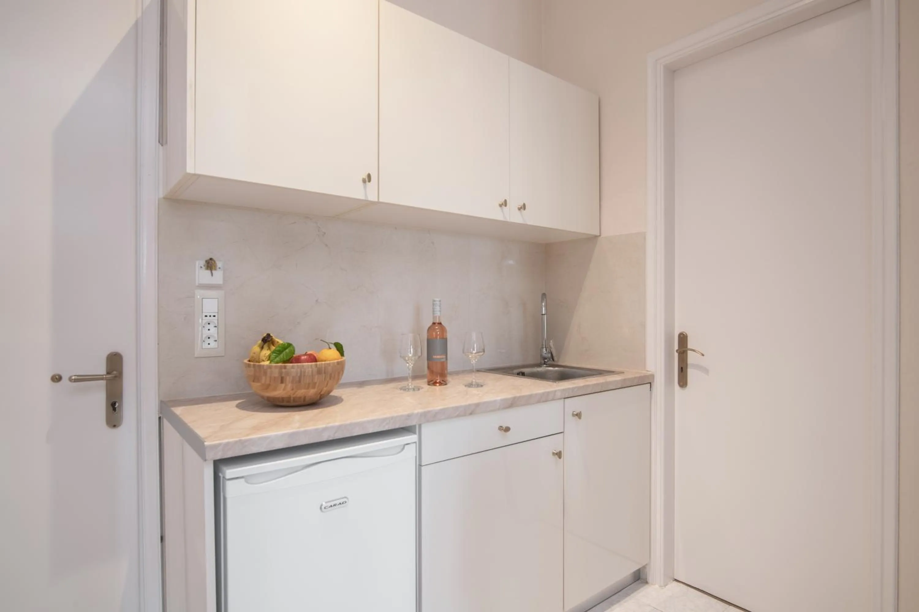 Kitchen or kitchenette in Edelweiss Hotel