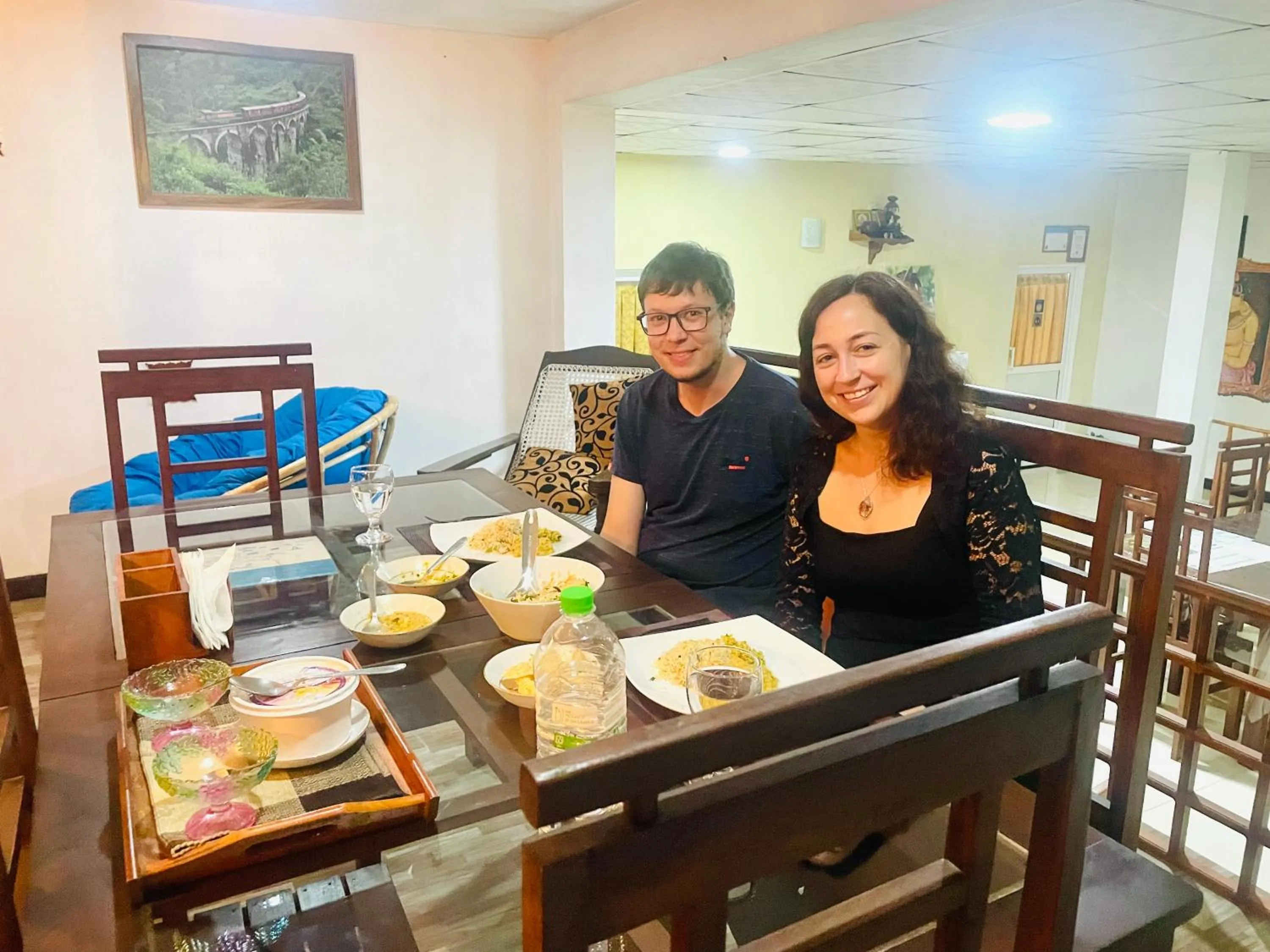 Restaurant/places to eat in Pleasant View Ella