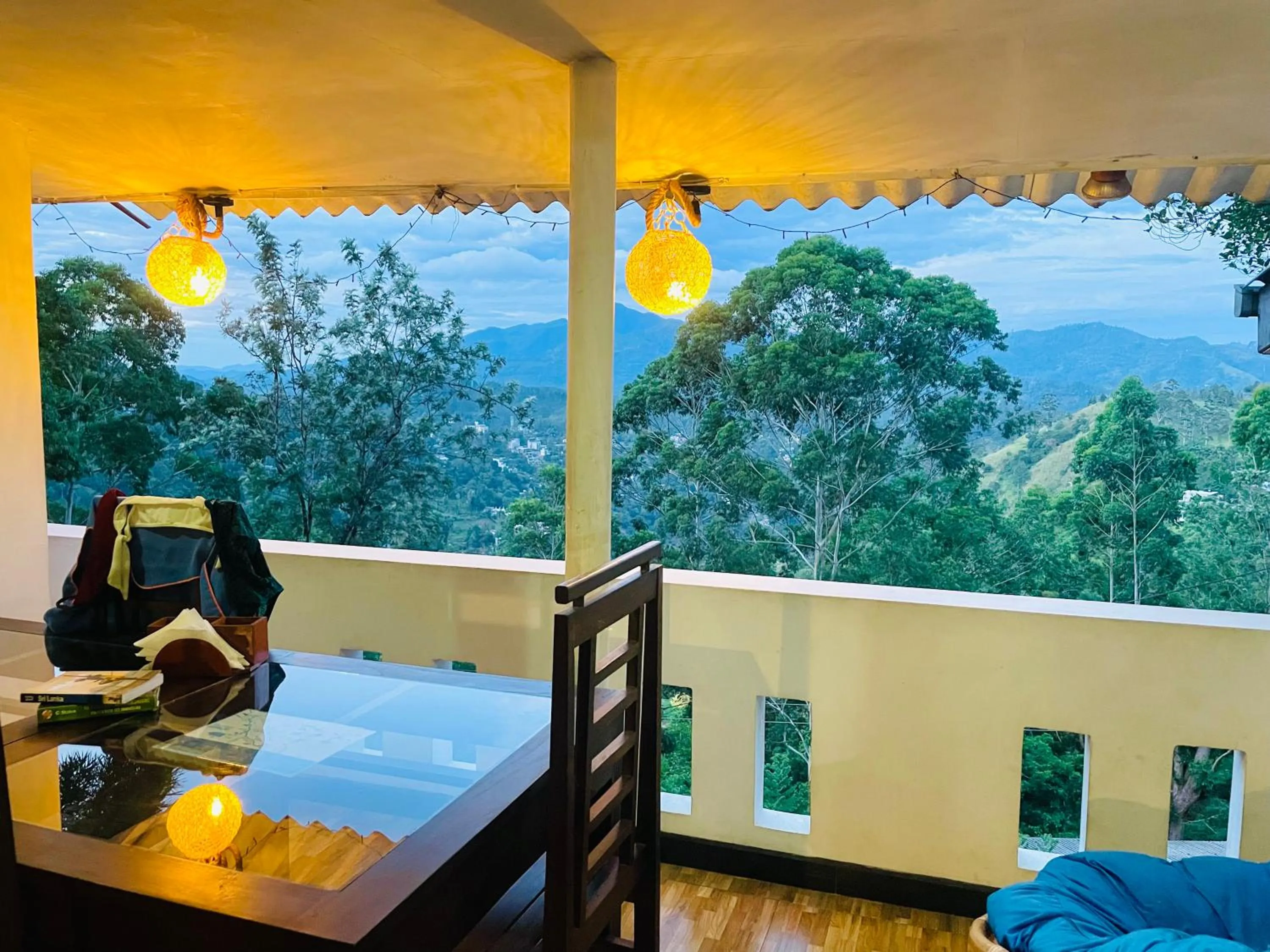 Natural landscape, Bed in Pleasant View Ella