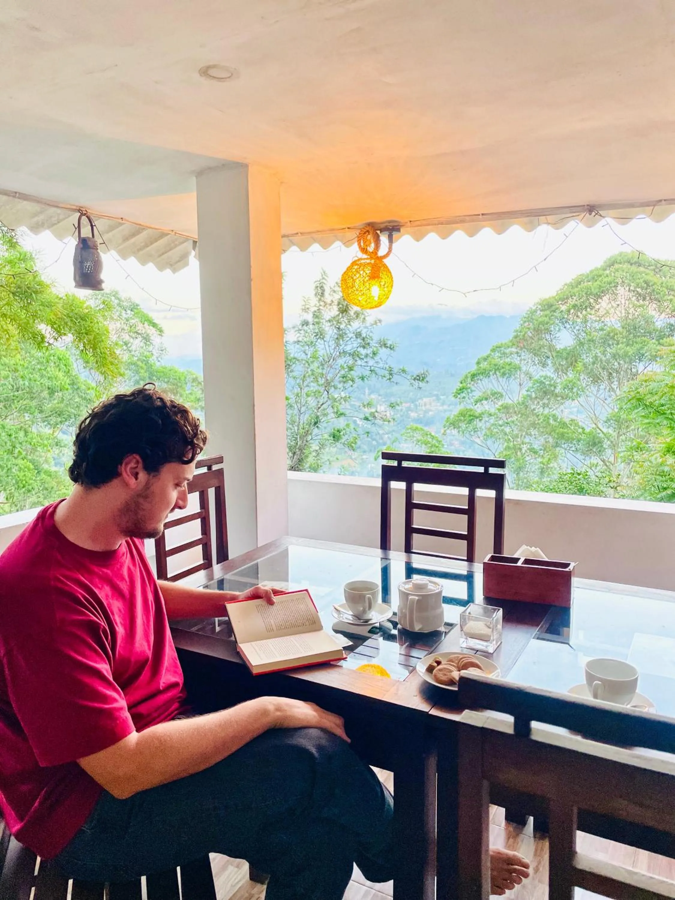 People in Pleasant View Ella