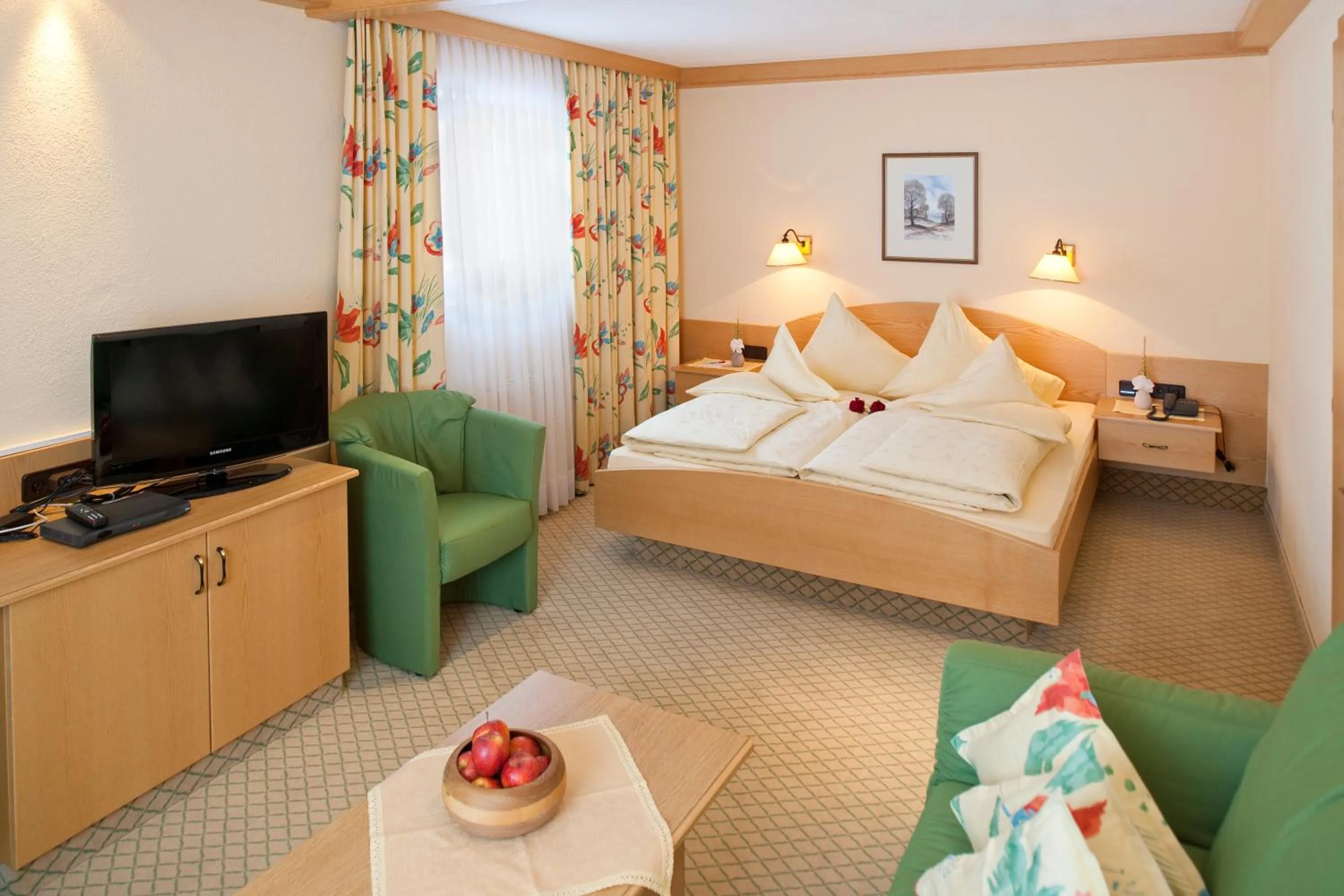 Bed in Hotel Jagdhof Bed & Breakfast