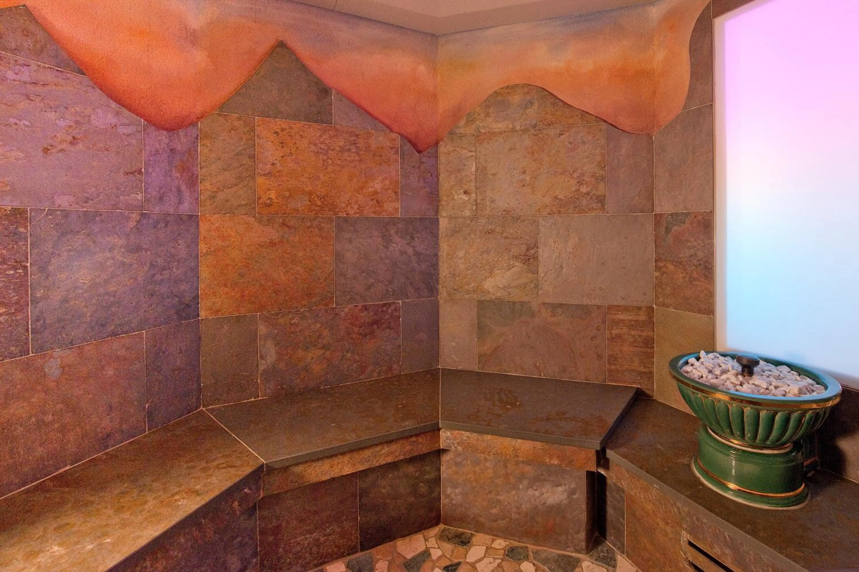 Spa and wellness centre/facilities in Hotel Jagdhof Bed & Breakfast