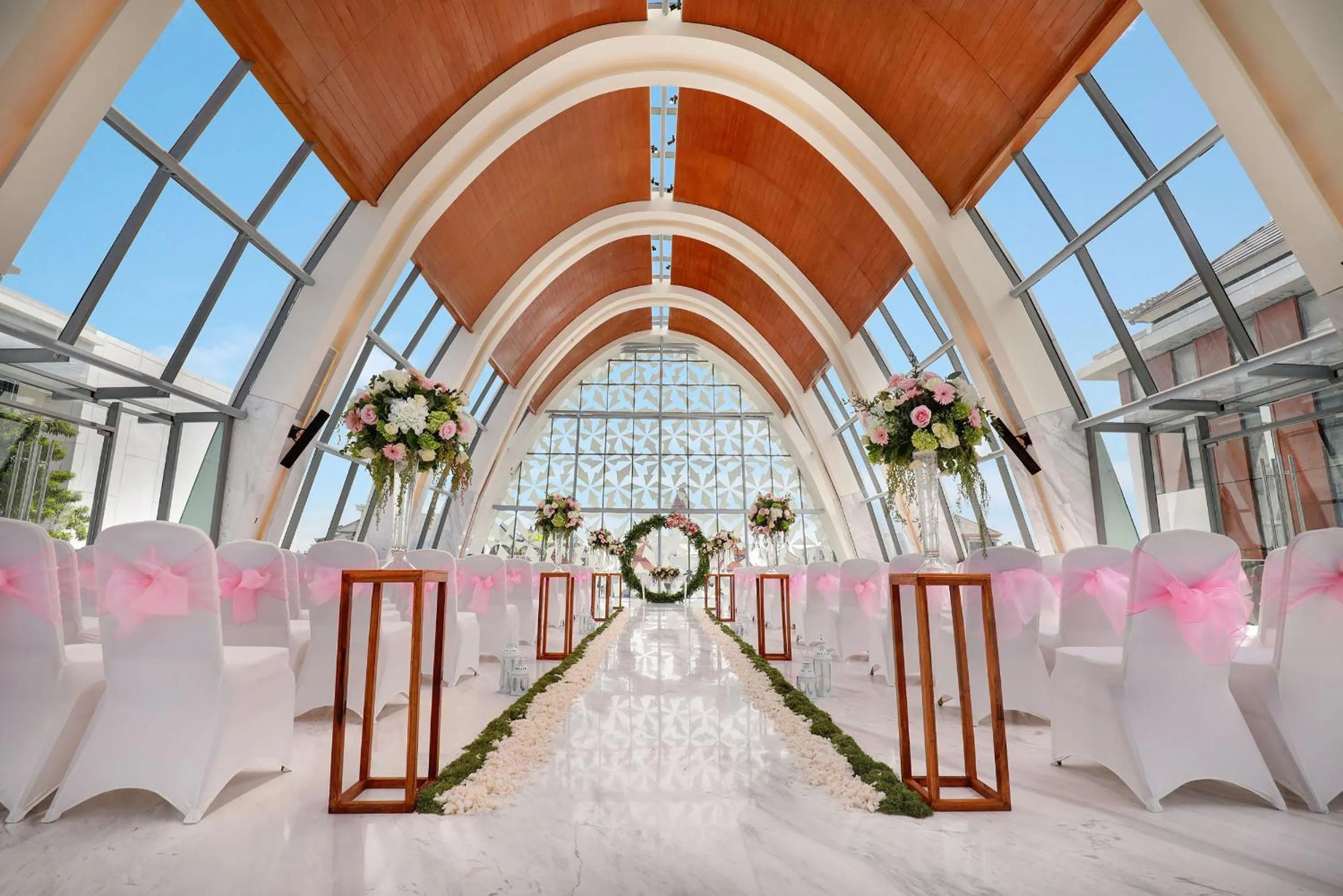 Banquet/Function facilities in Aryaduta Bali