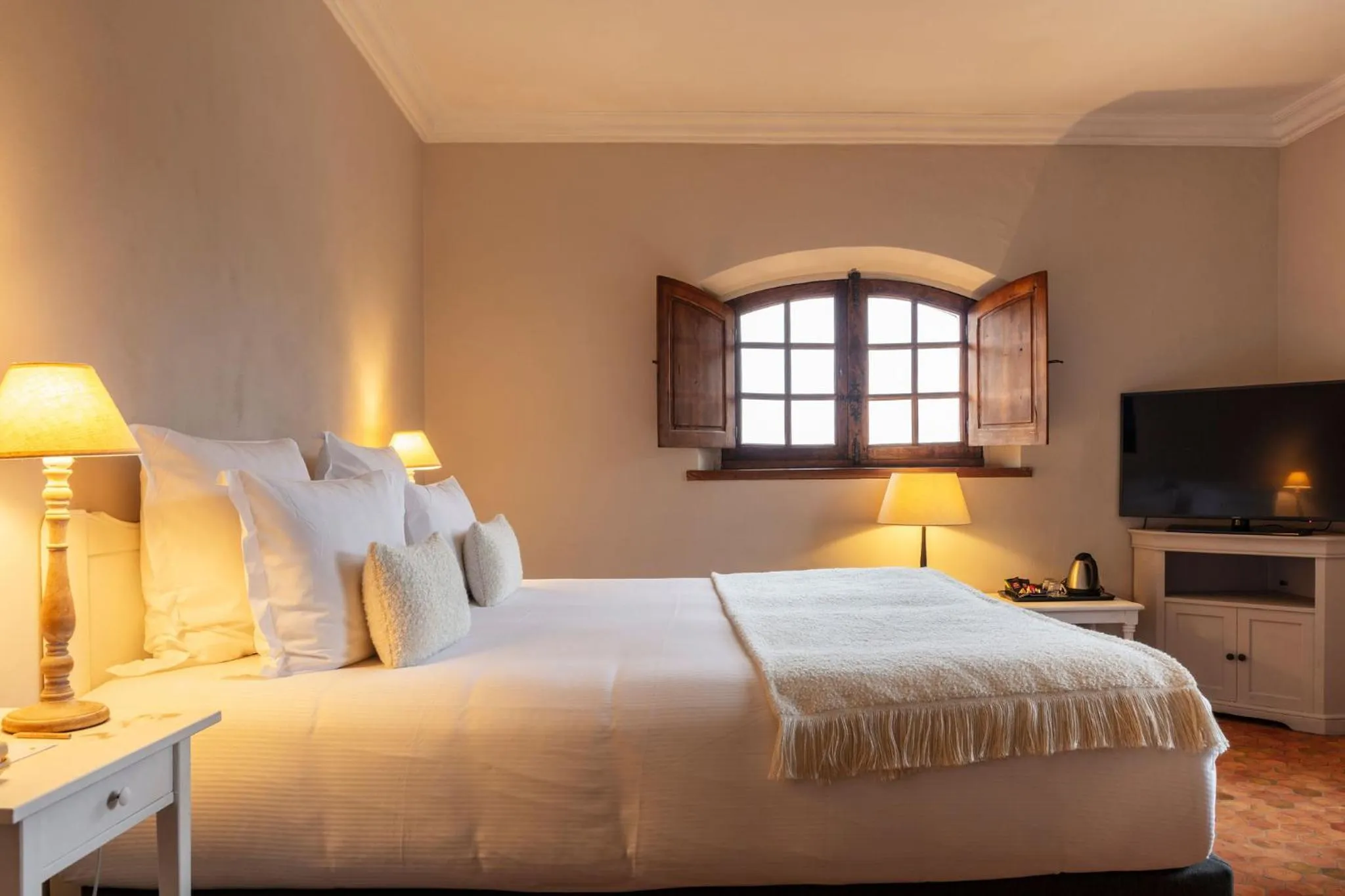 Bedroom, Bed in Hôtel - Restaurant & Spa La Magdeleine - Mathias Dandine