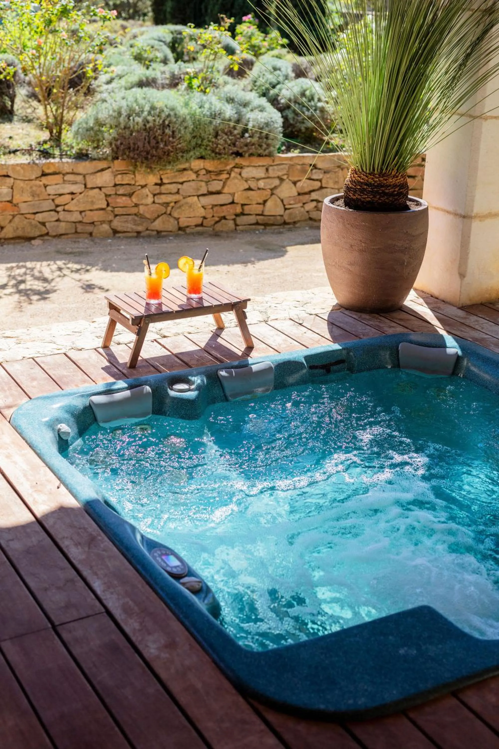 Patio in Hôtel - Restaurant & Spa La Magdeleine - Mathias Dandine