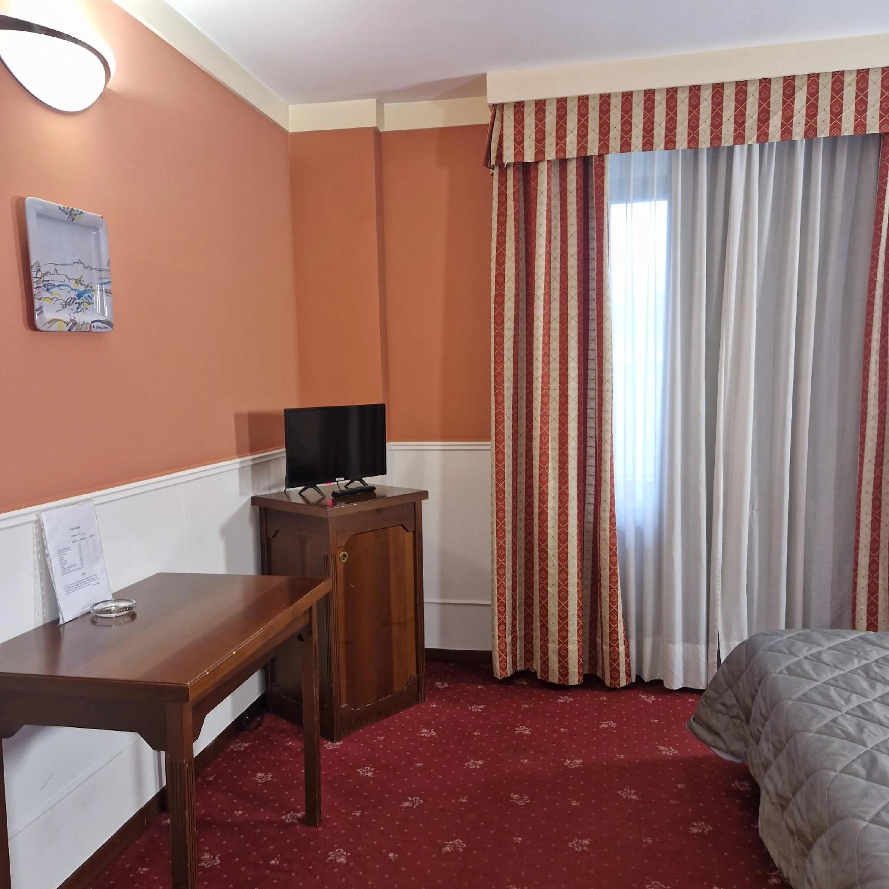 Photo of the whole room, Bed in Hotel Civita