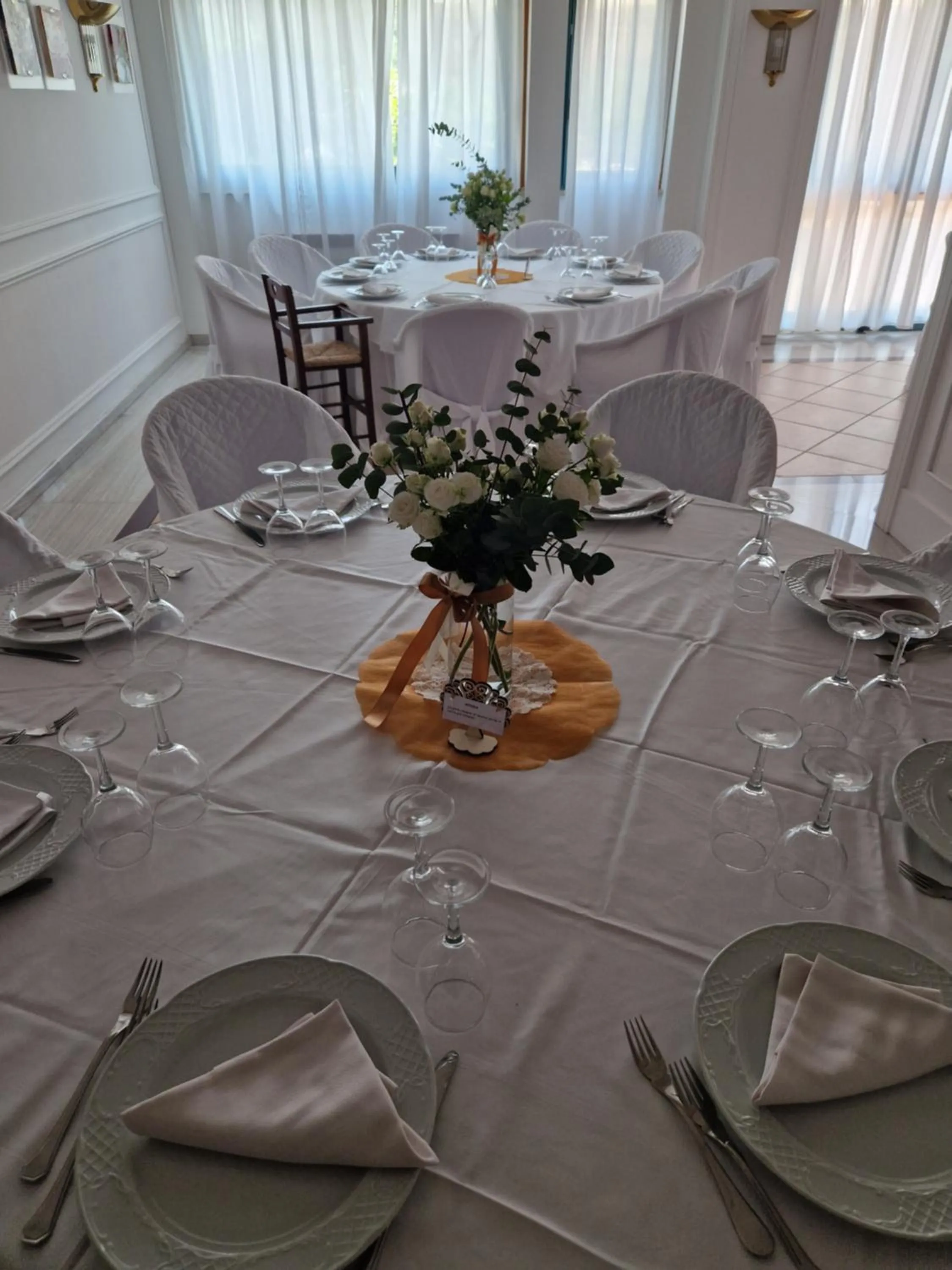 Restaurant/places to eat in Hotel Civita