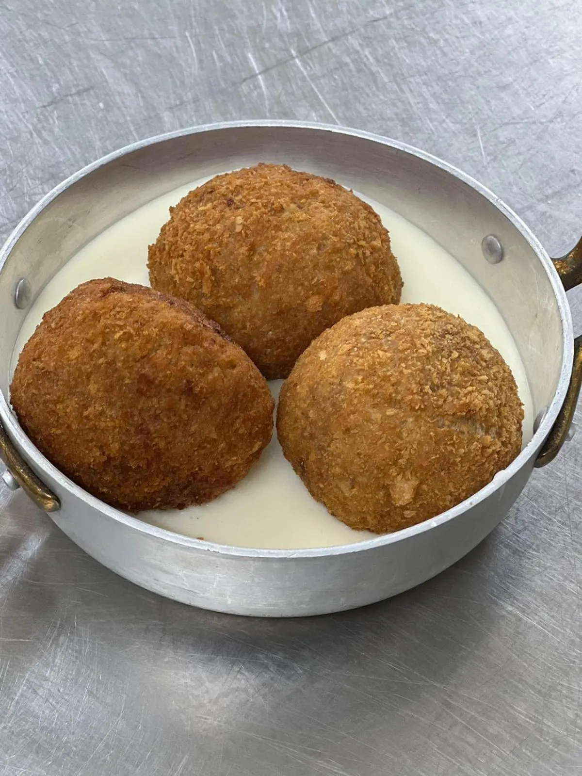 Restaurant/places to eat in Hotel Civita