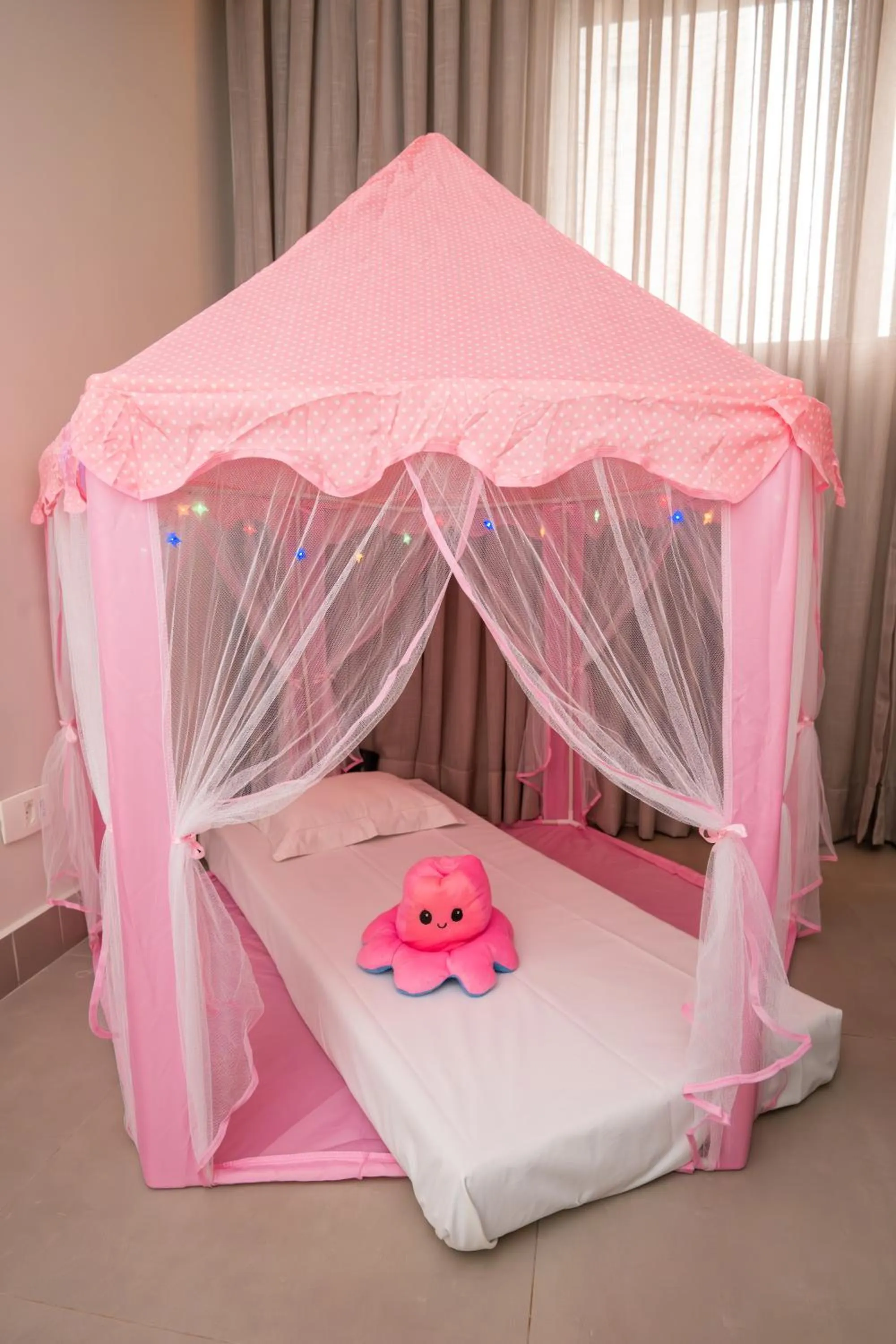 Bed in Royal Collection Paulista