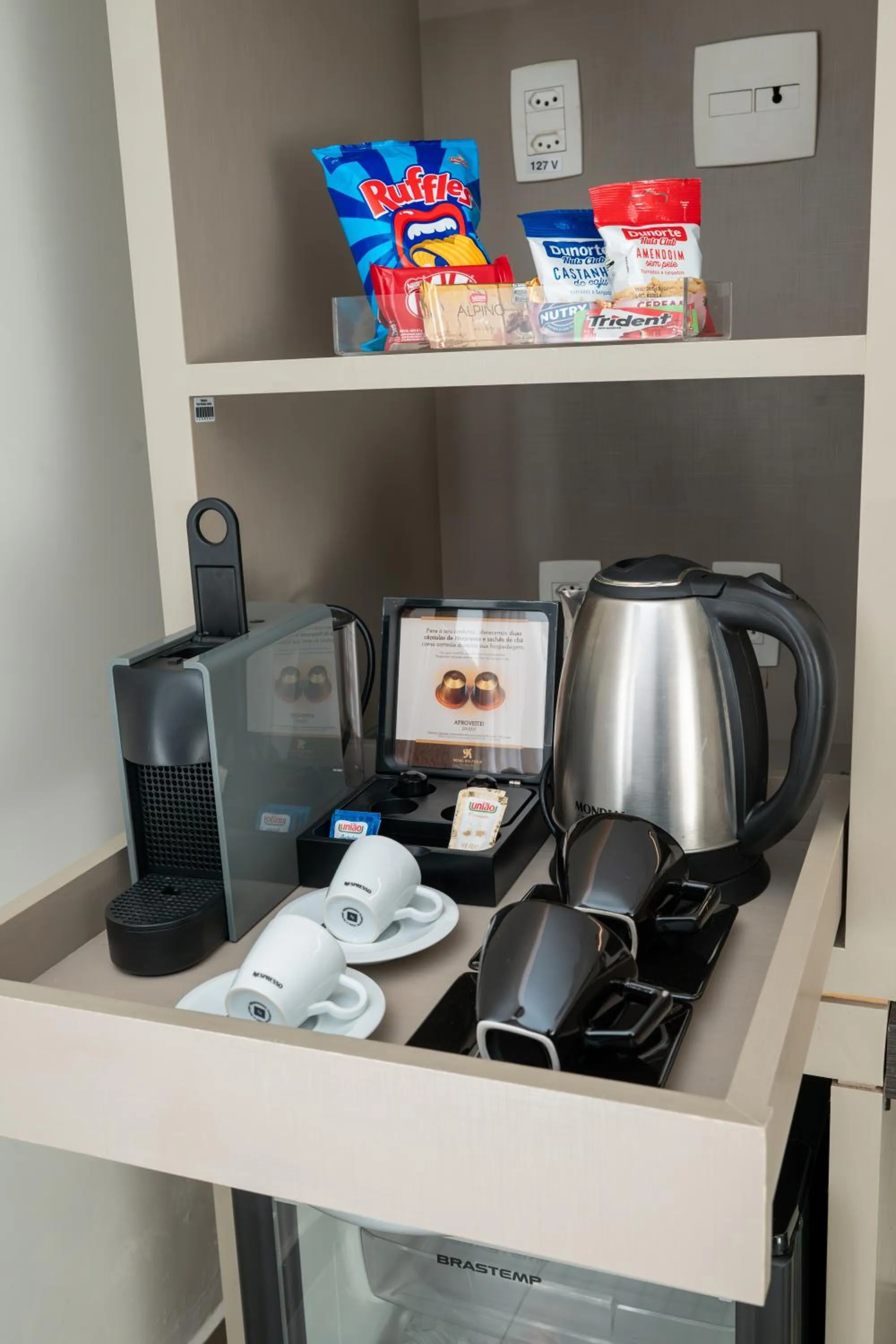 Coffee/tea facilities in Royal Collection Paulista