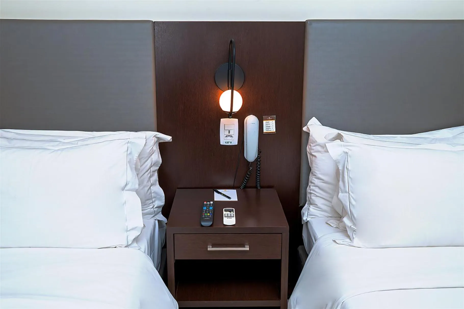 Bed in Royal Collection Paulista