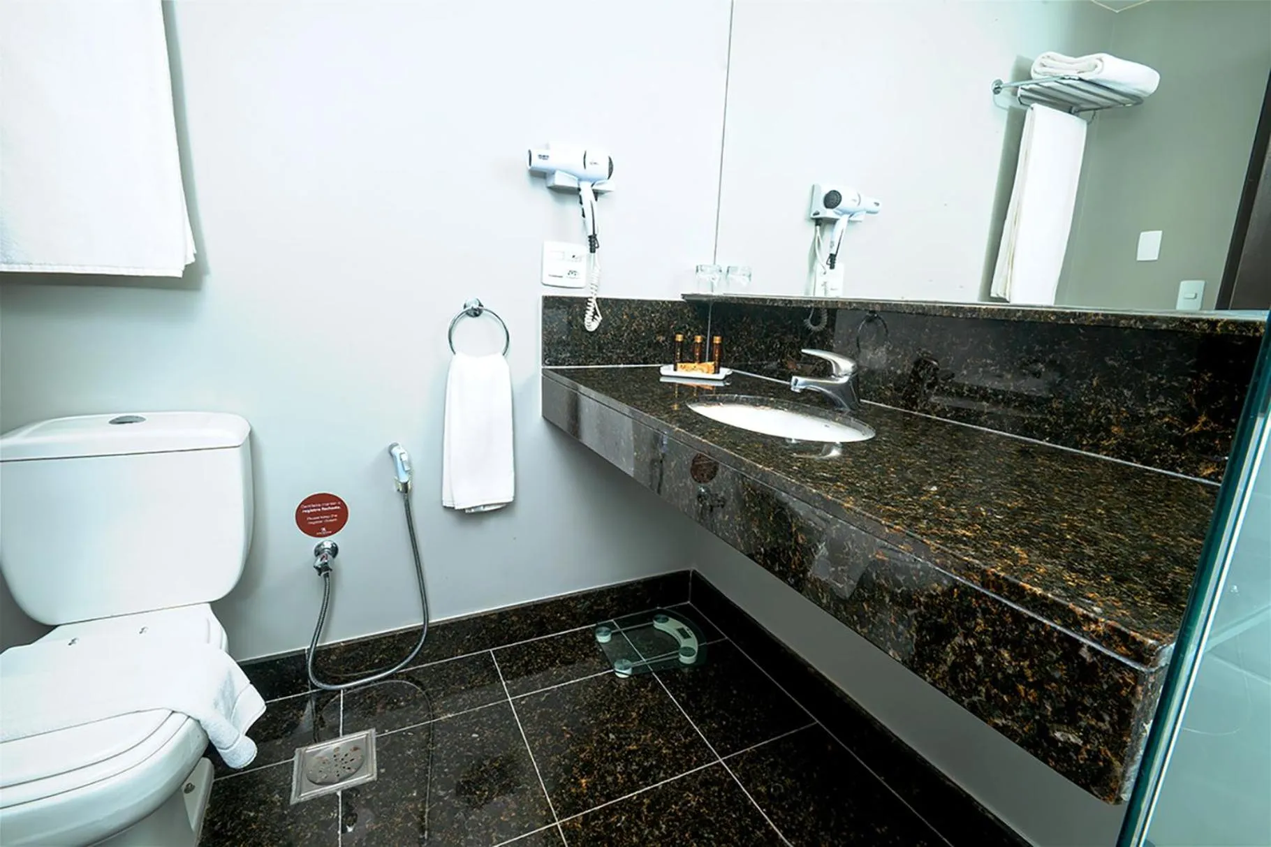 Shower in Royal Collection Paulista