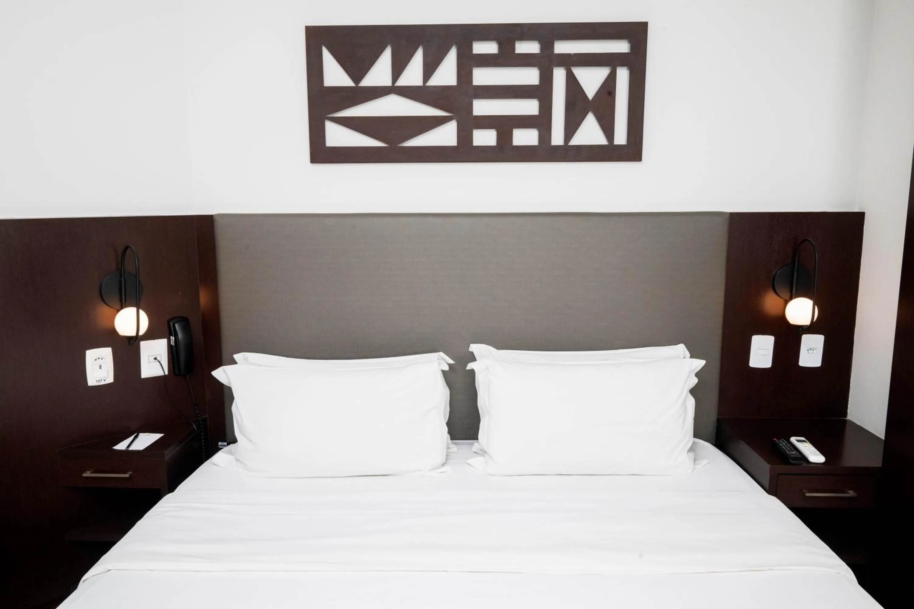 Bed in Royal Collection Paulista