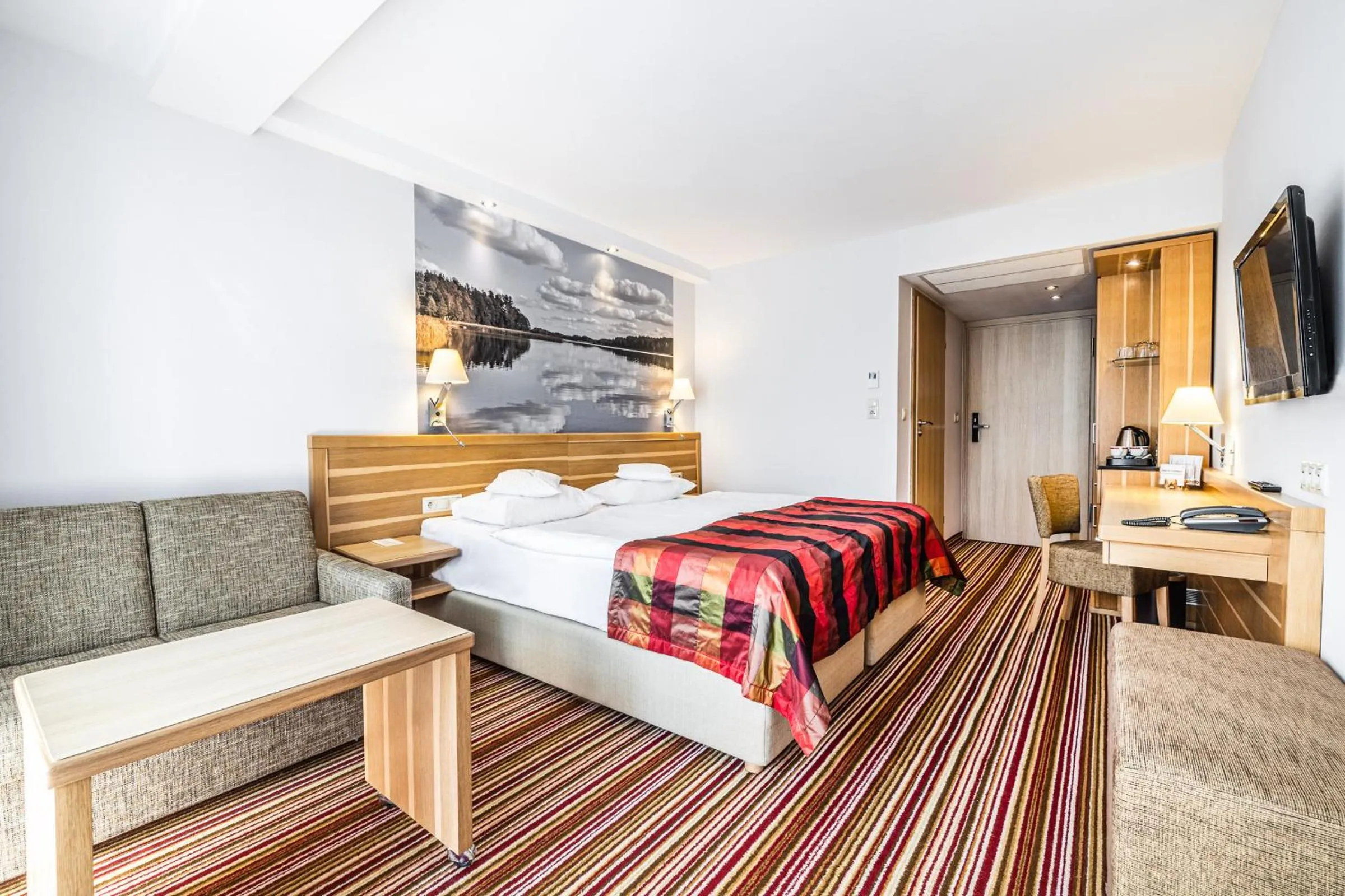 Photo of the whole room, Bed in Hotel Warszawa Spa & Resort