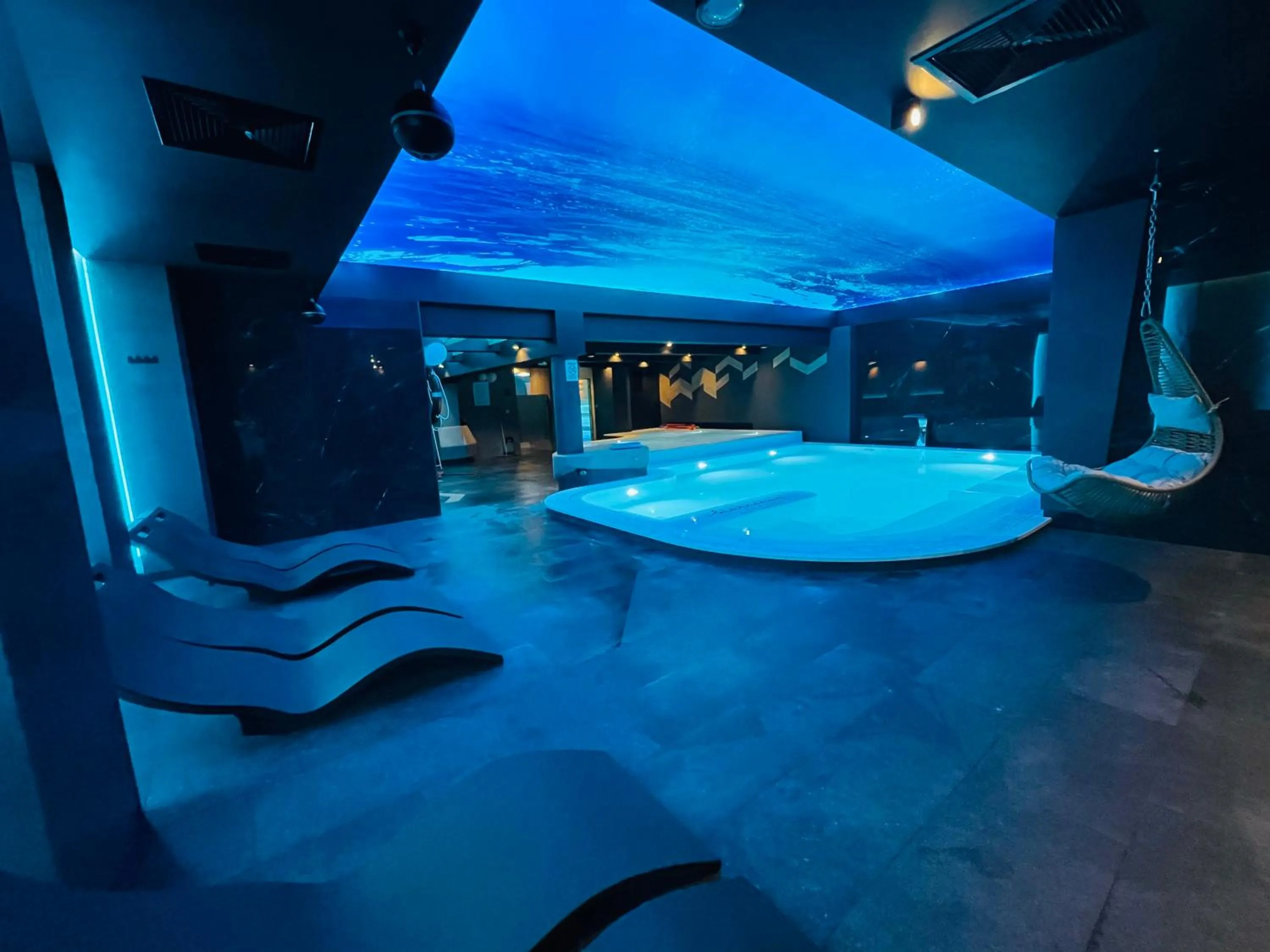 Swimming pool in Hotel Warszawa Spa & Resort