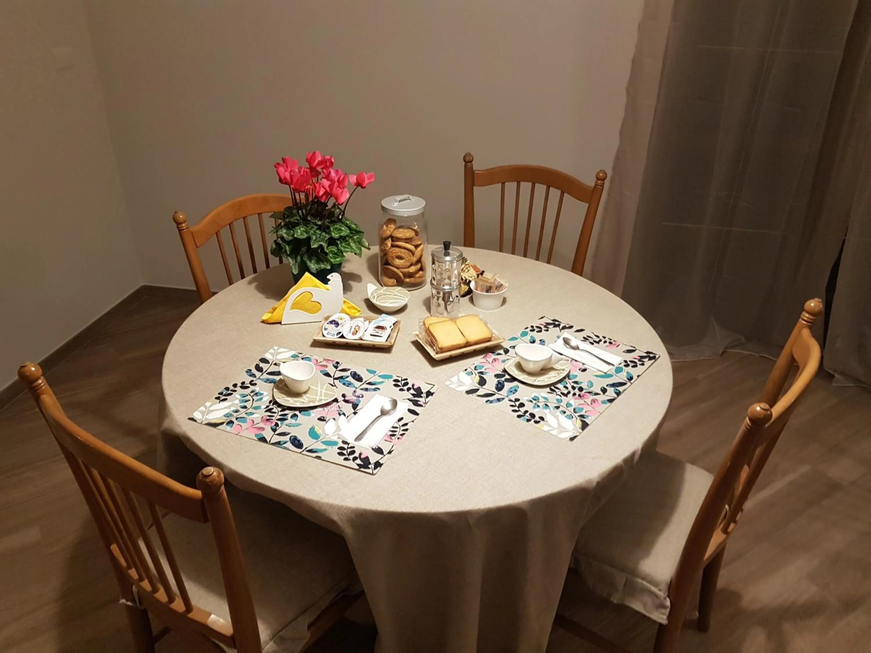 Food and drinks in b&b Tre Passi Dalla Torre