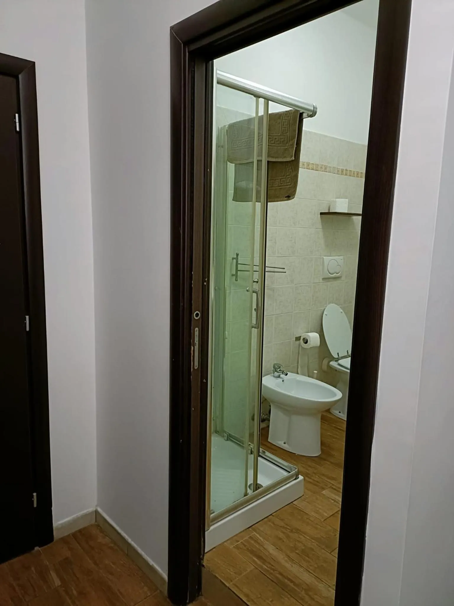 Shower in Marco E Laura Affittacamere al Vaticano