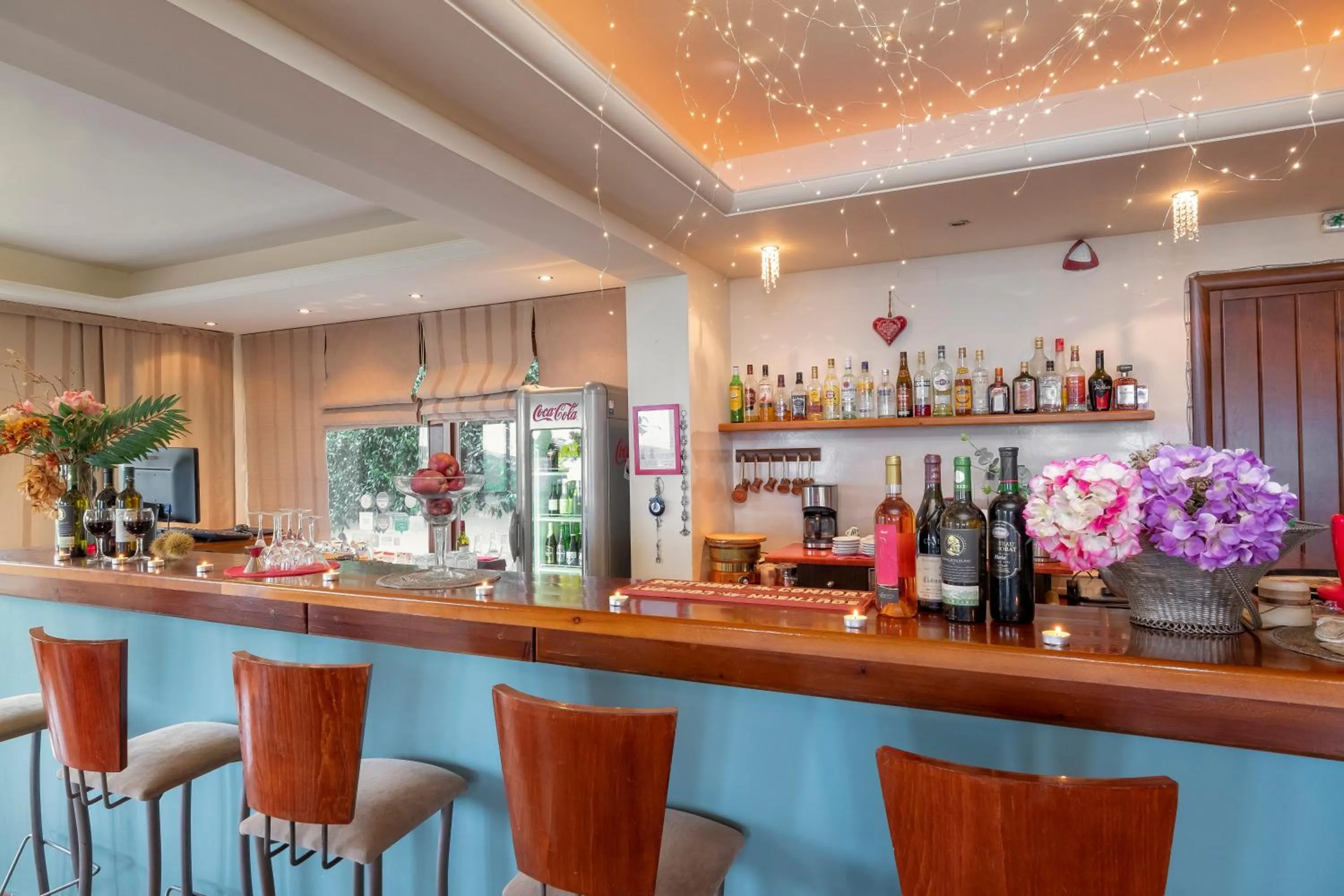 Lounge or bar in Hotel Petradi