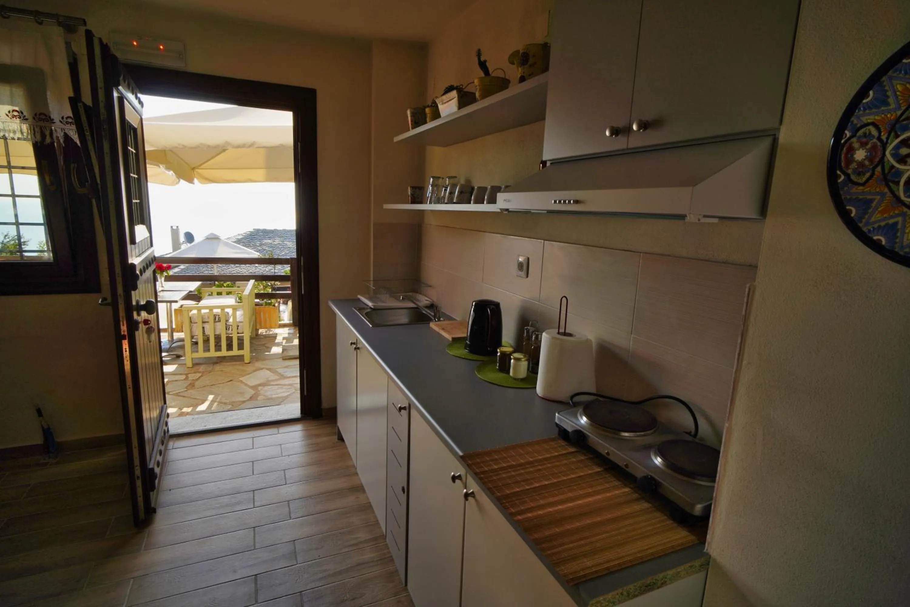 Kitchen or kitchenette in Hotel Petradi