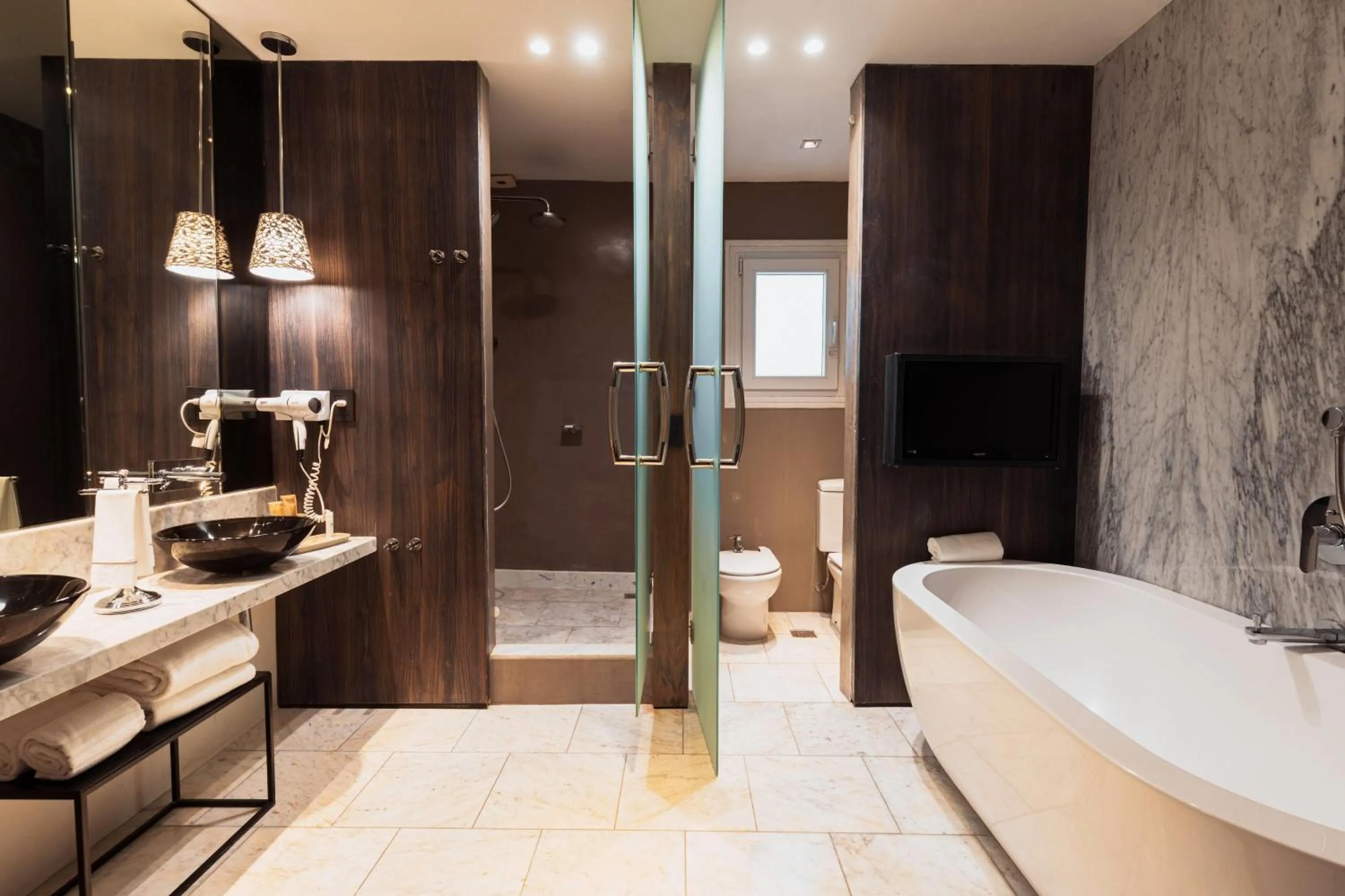 Bathroom in Esplendor Plaza Francia