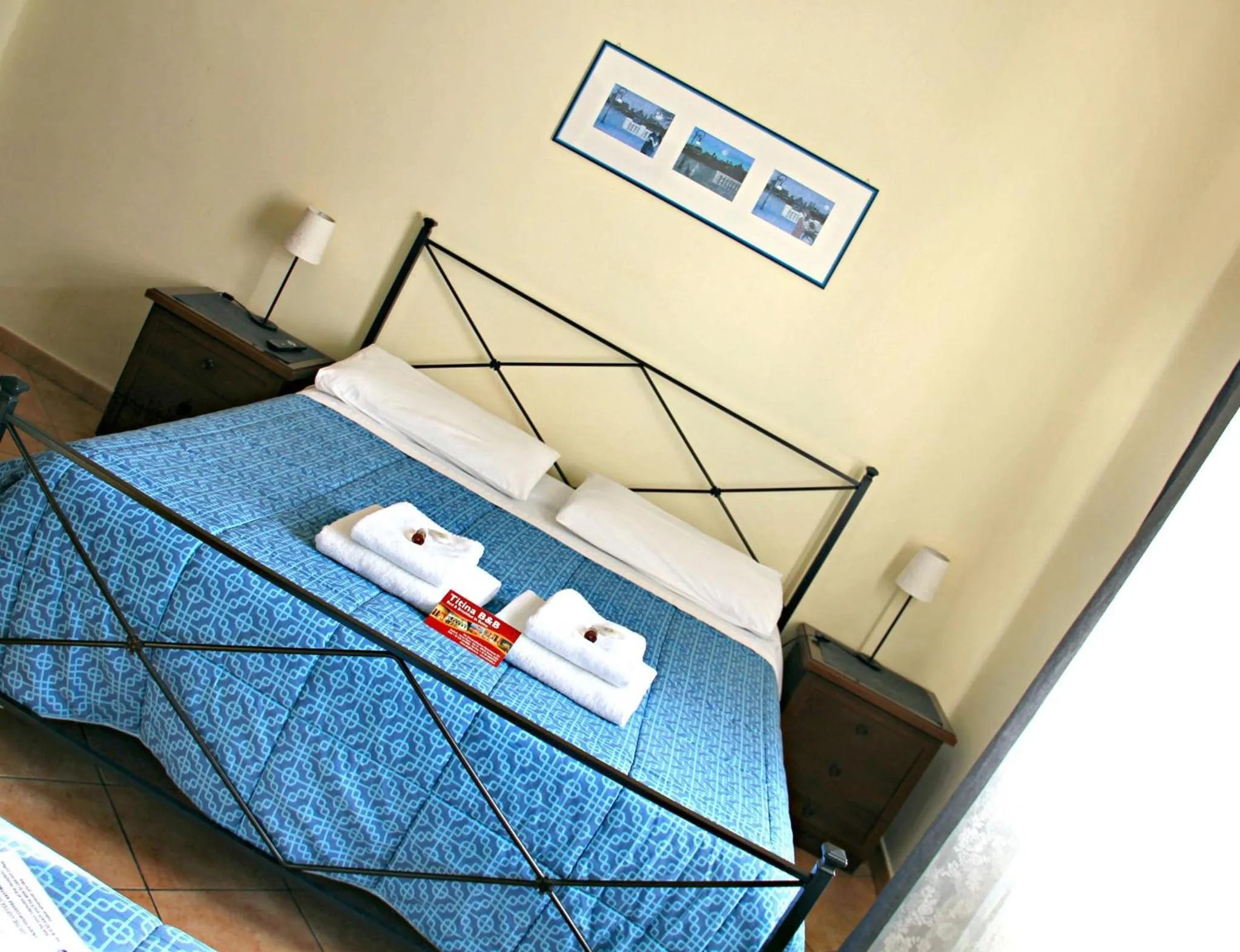Bed in Titina B&B