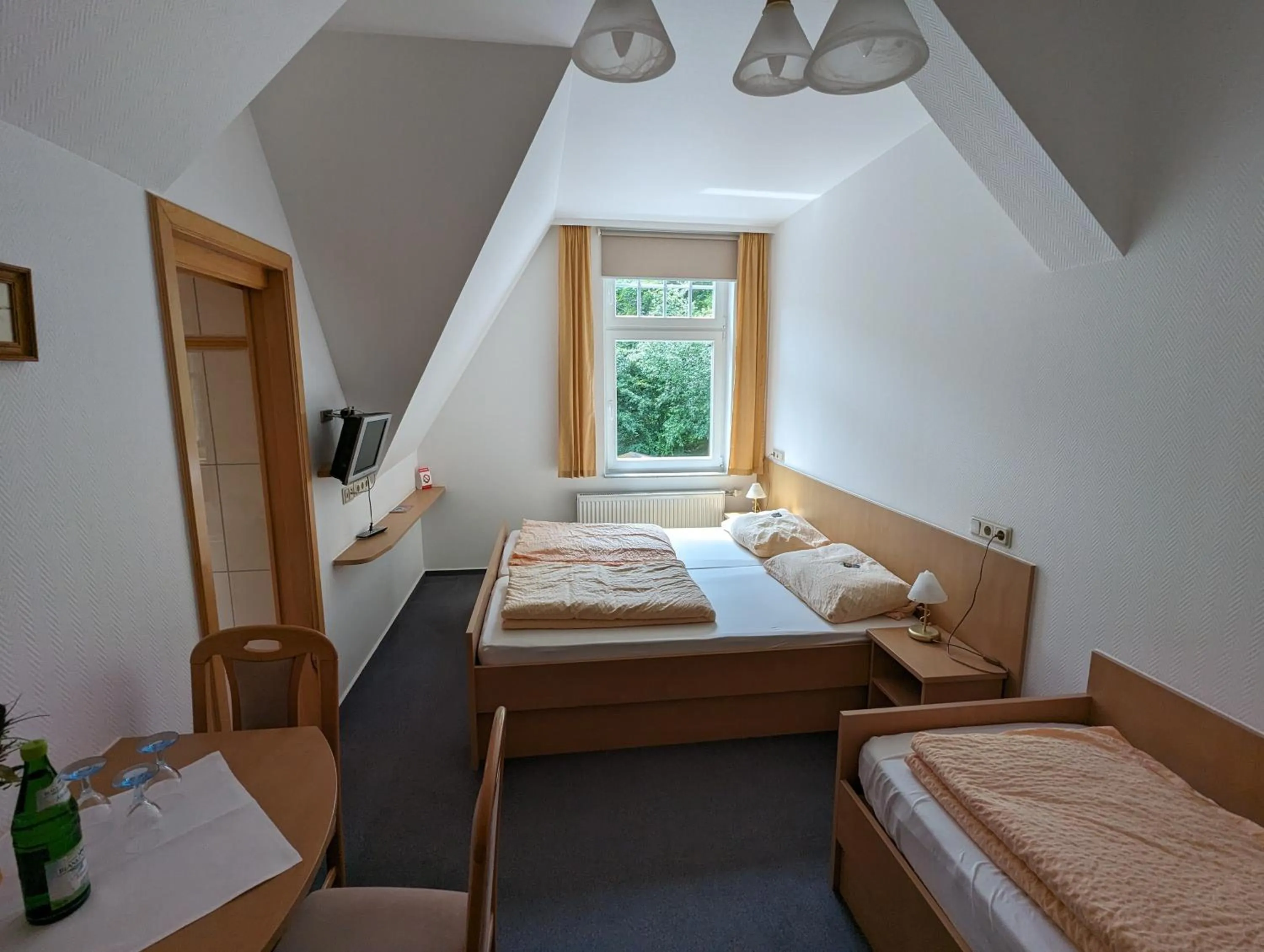 Bed in Waldgasthaus & Berghotel Steinerne Renne