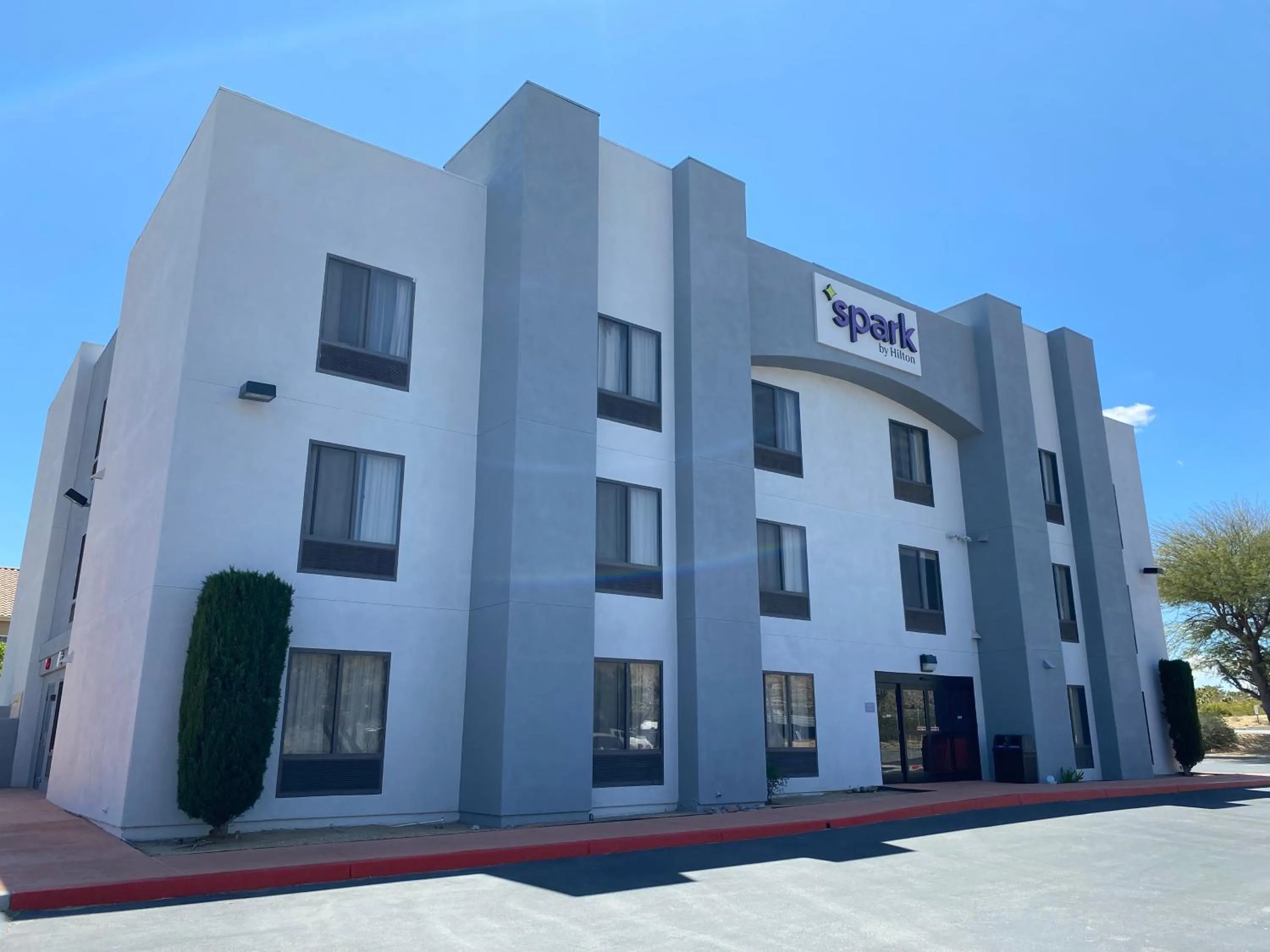 Property building in Spark by Hilton Yucca Valley Joshua Tree