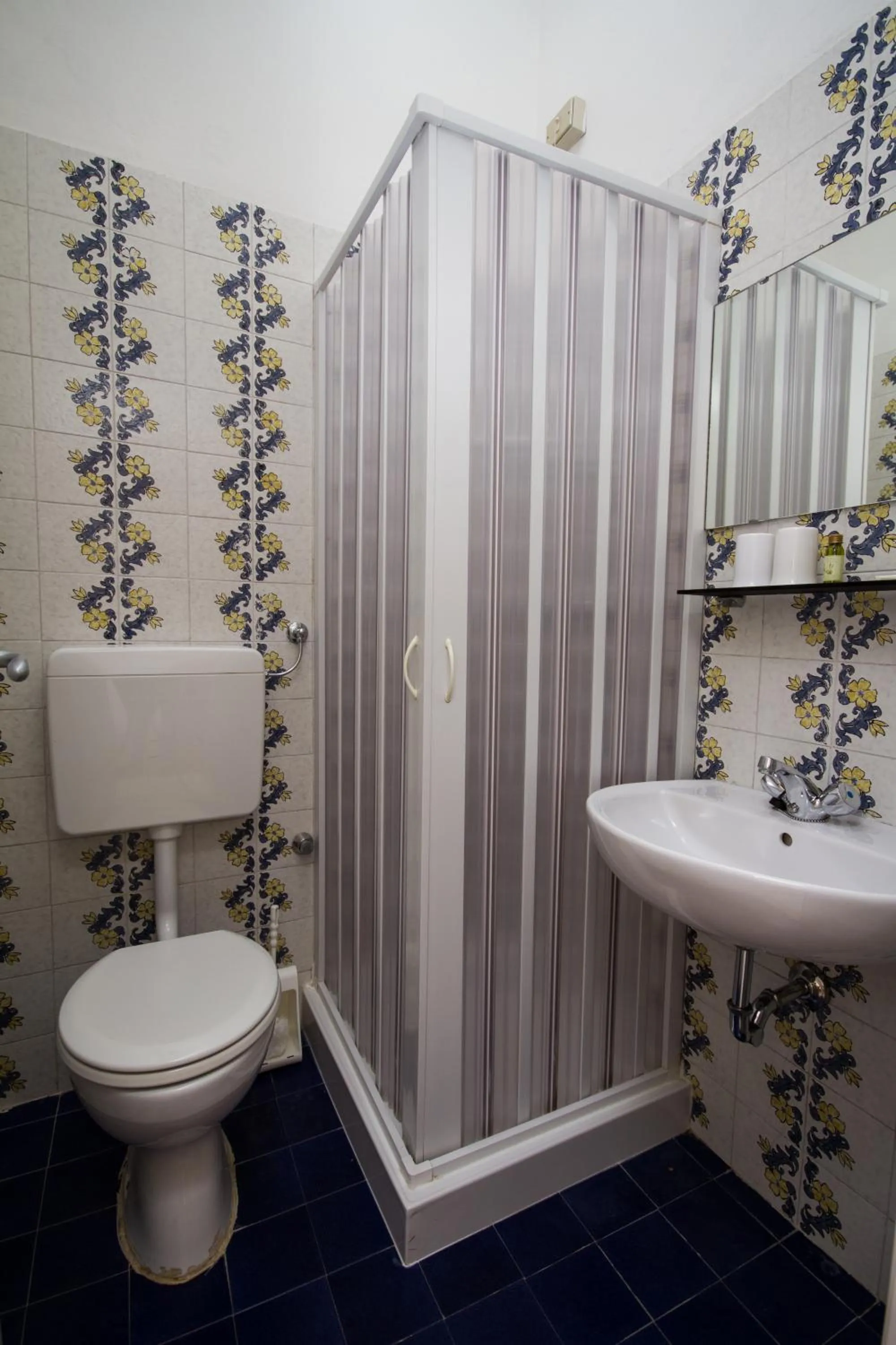 Bathroom in Villa Orchidea