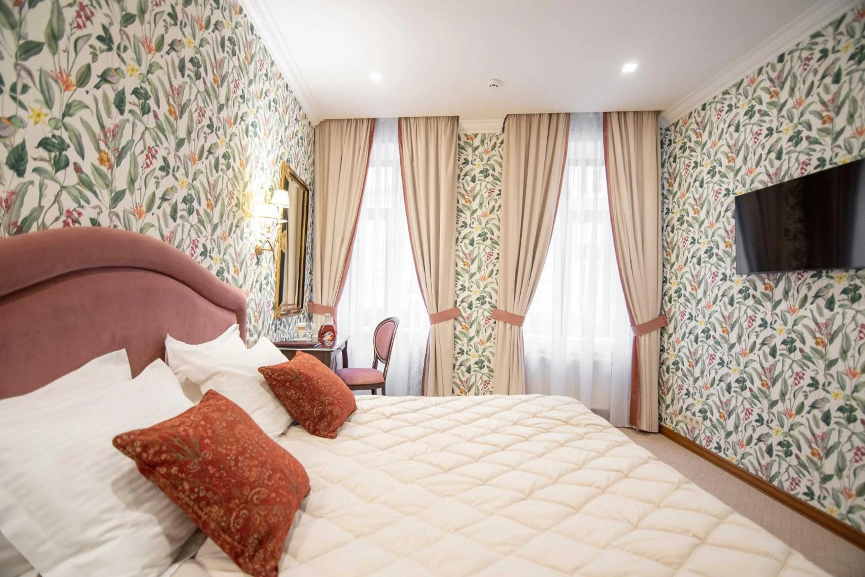 Suite - single occupancy in Swiss Hotel