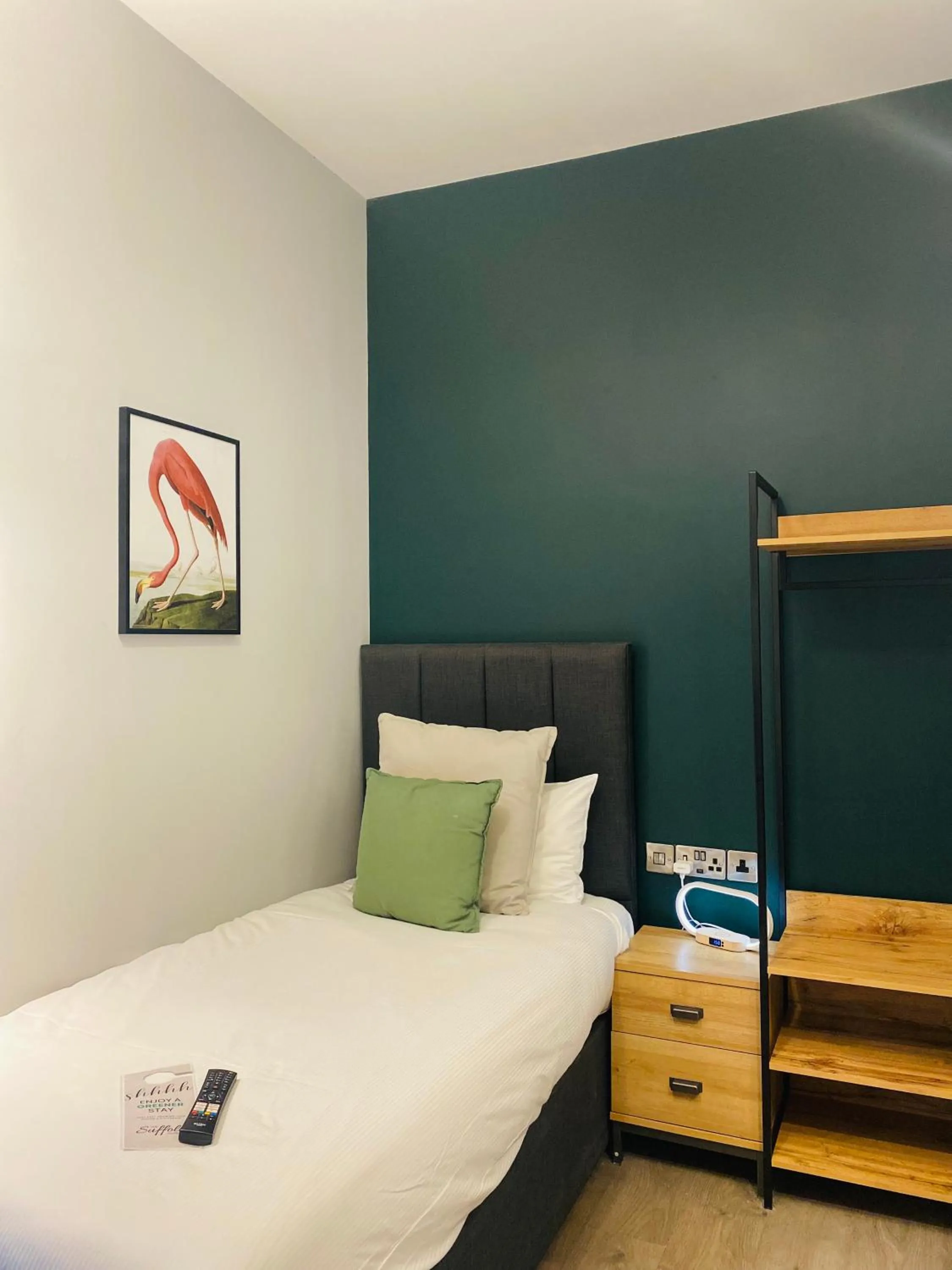 Bed in The Suffolk Hotel