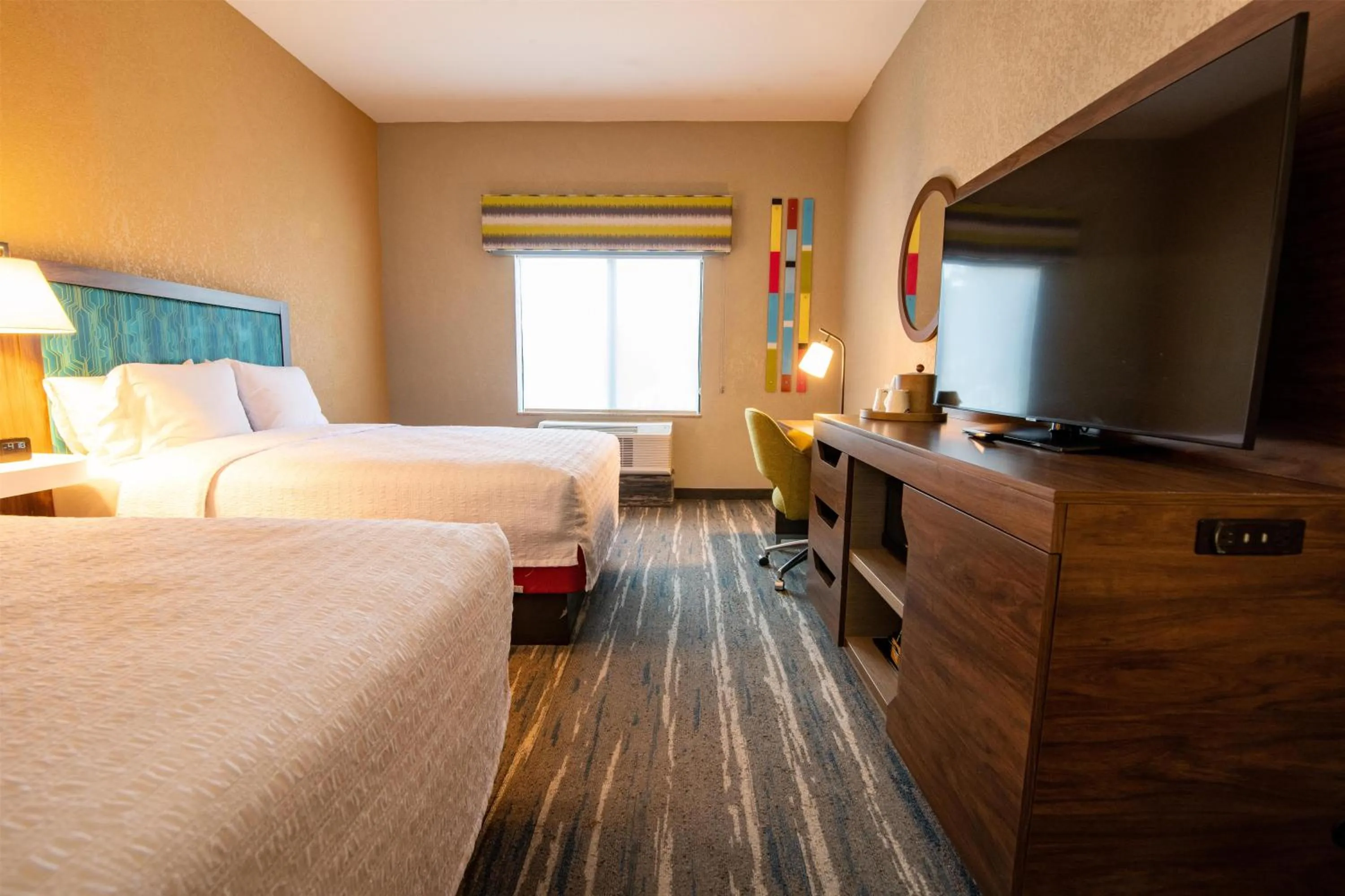 Bed in Hampton Inn & Suites College Station