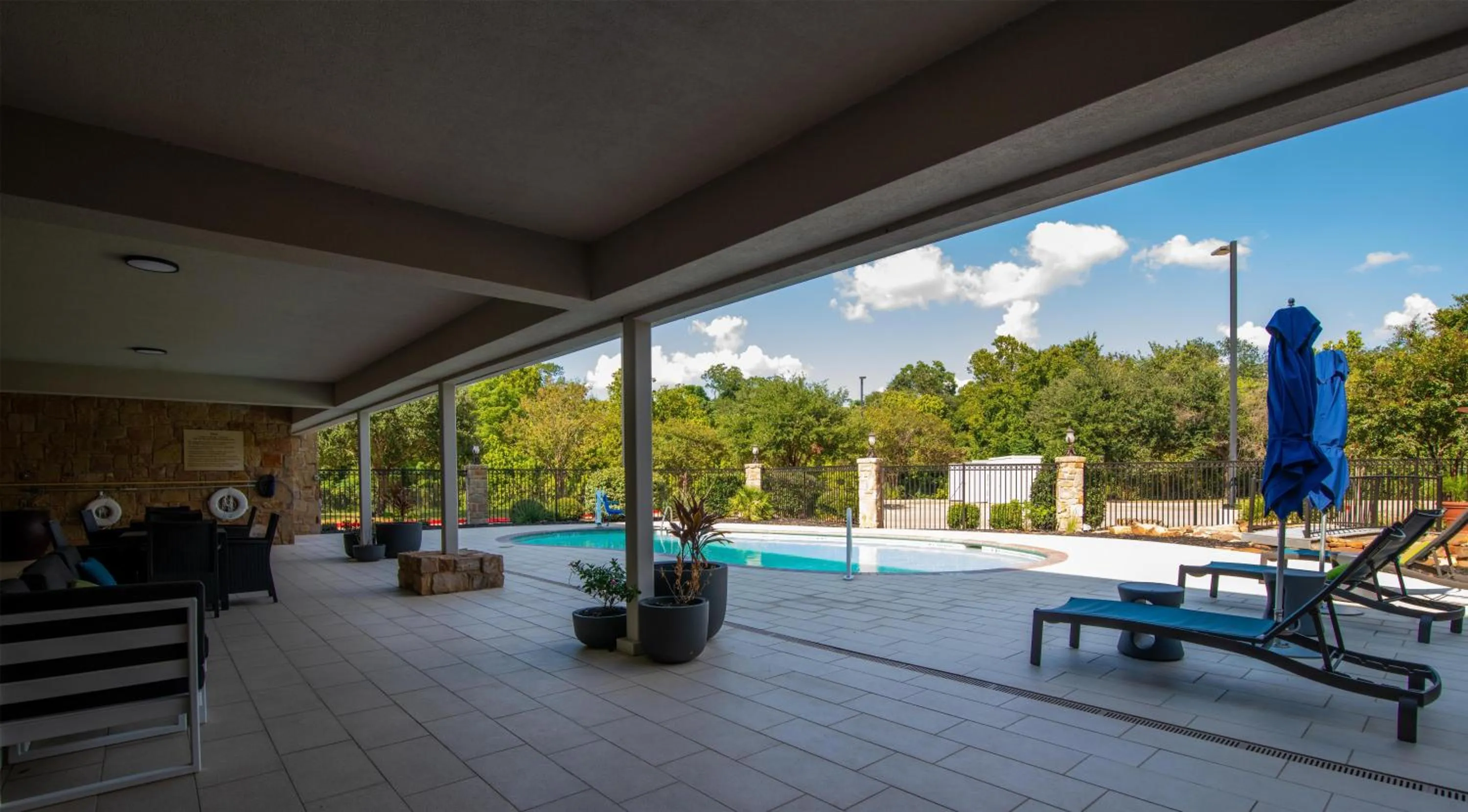 Pool view in Hampton Inn & Suites College Station
