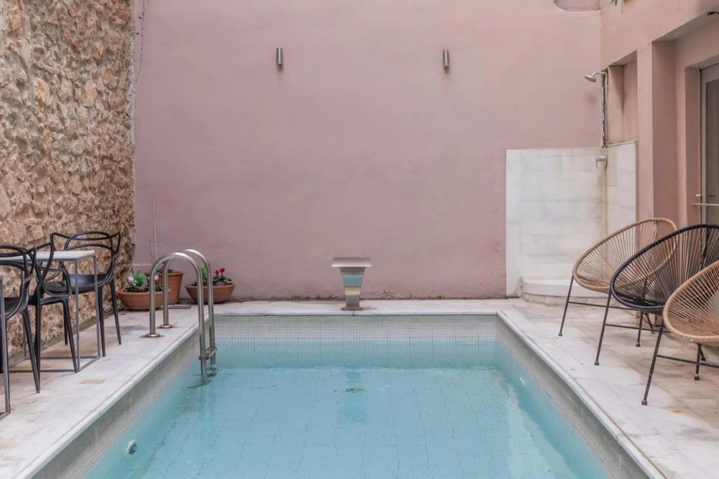 Swimming pool in Art Suites Athens