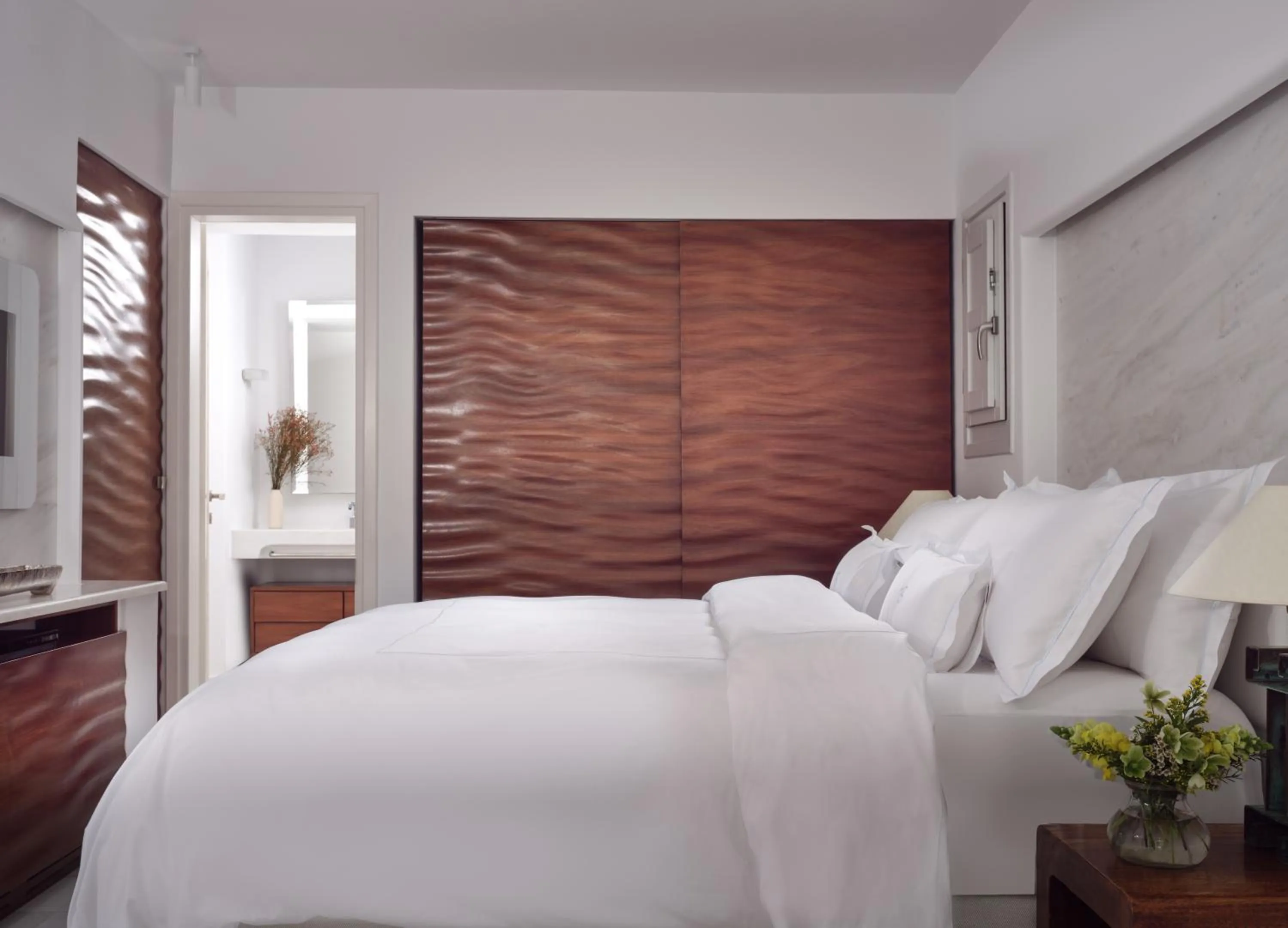 Bed in Belvedere Mykonos - Main Hotel - The Leading Hotels of the World