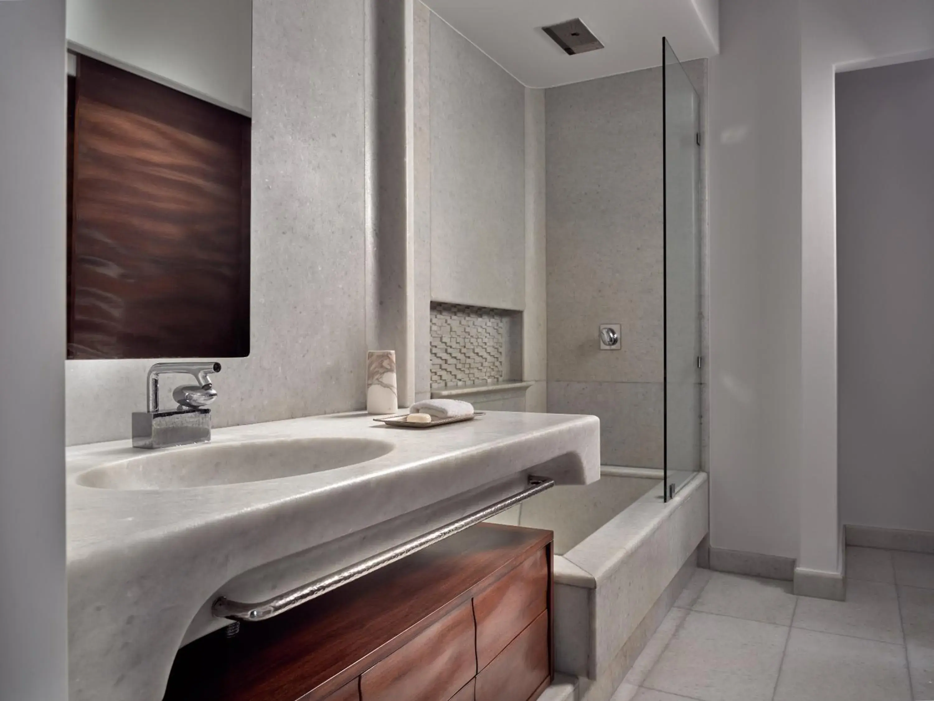 Junior Suite with Courtyard View in Belvedere Mykonos - Main Hotel - The Leading Hotels of the World Junior Suite with Courtyard View in Belvedere Mykonos - Main Hotel - The Leading Hotels of the World