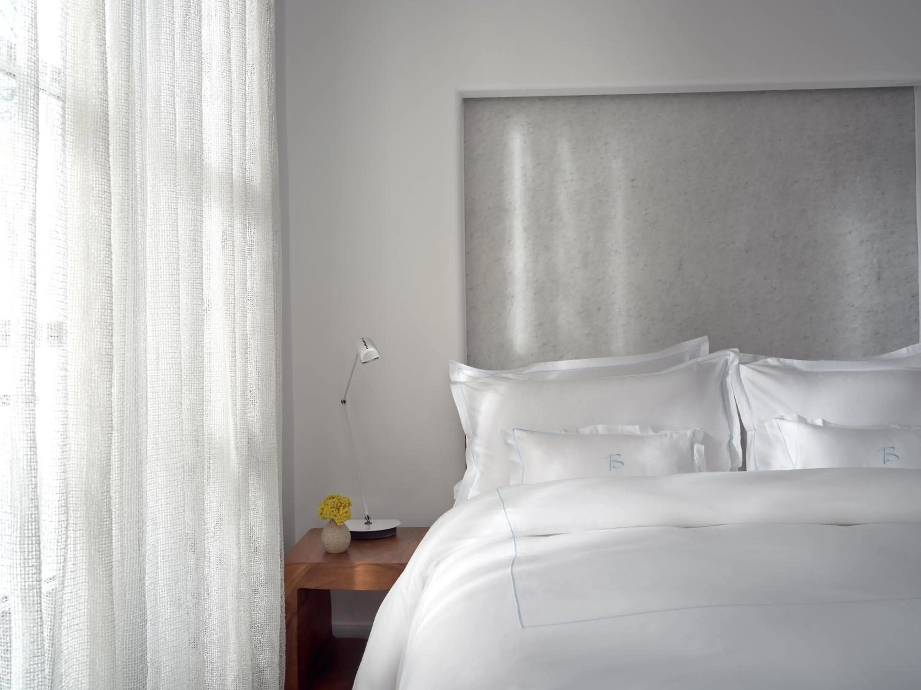 Bed in Belvedere Mykonos - Main Hotel - The Leading Hotels of the World